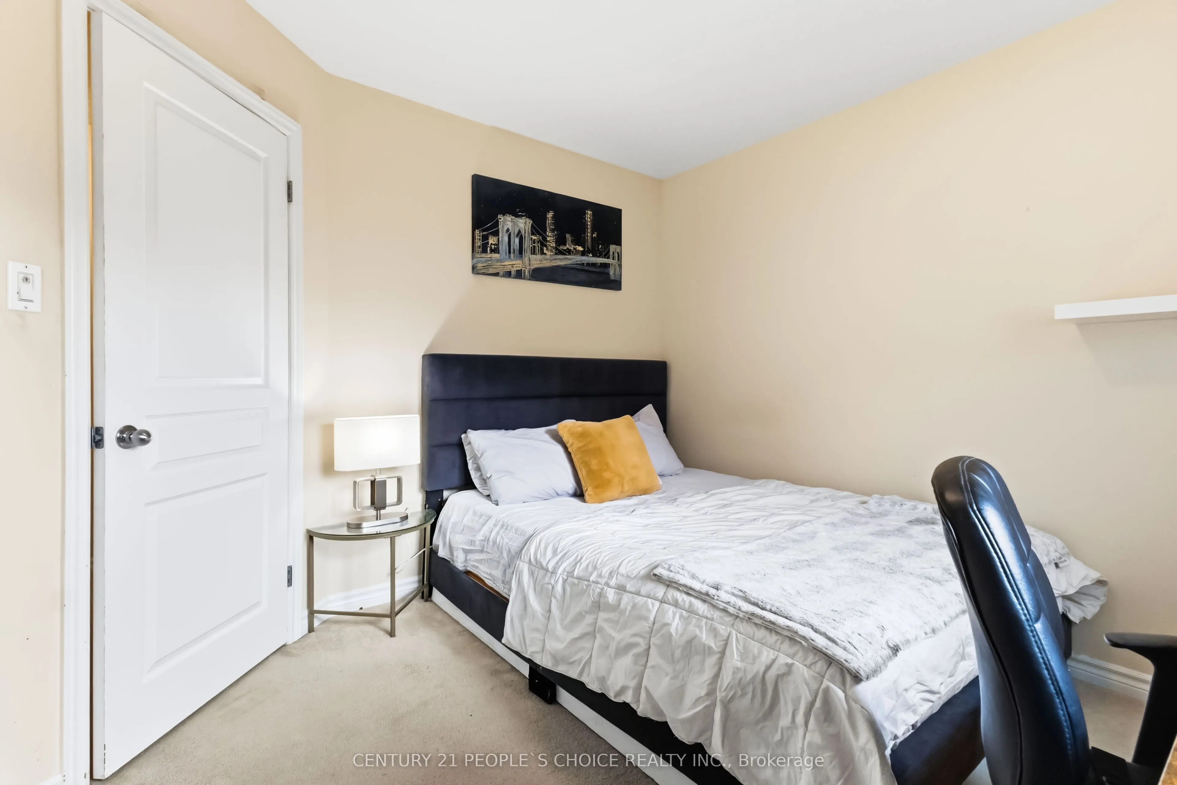 400 Skyline Avenue #15