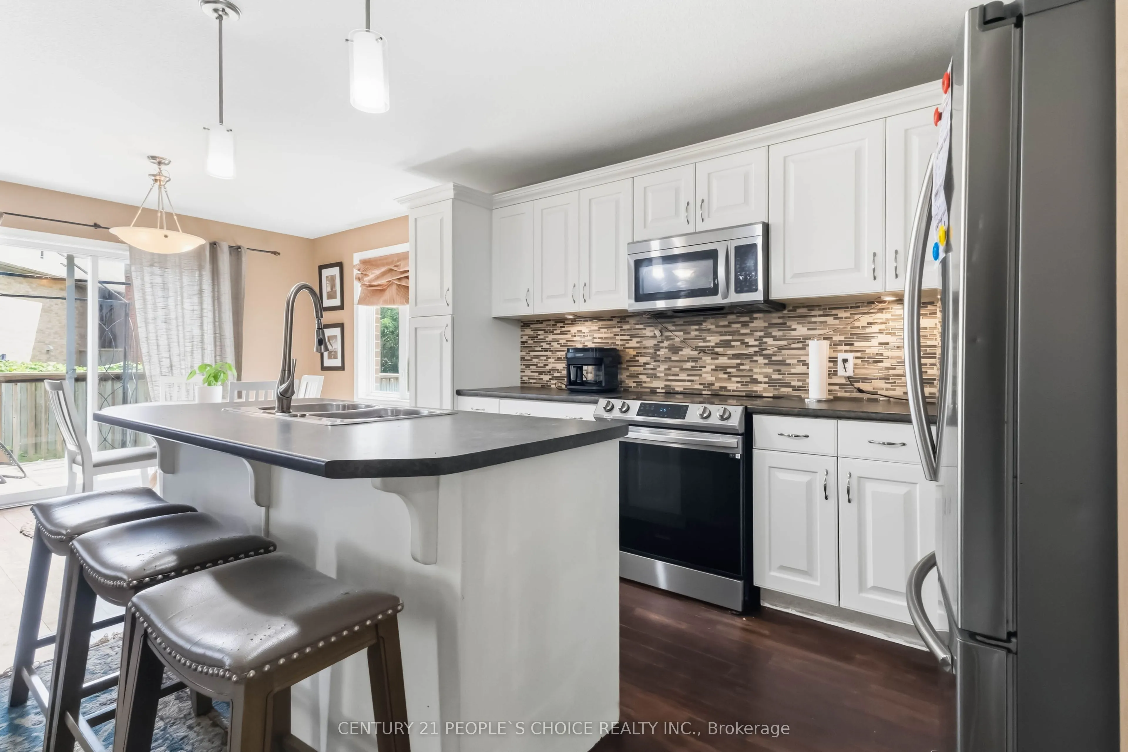 400 Skyline Avenue #15