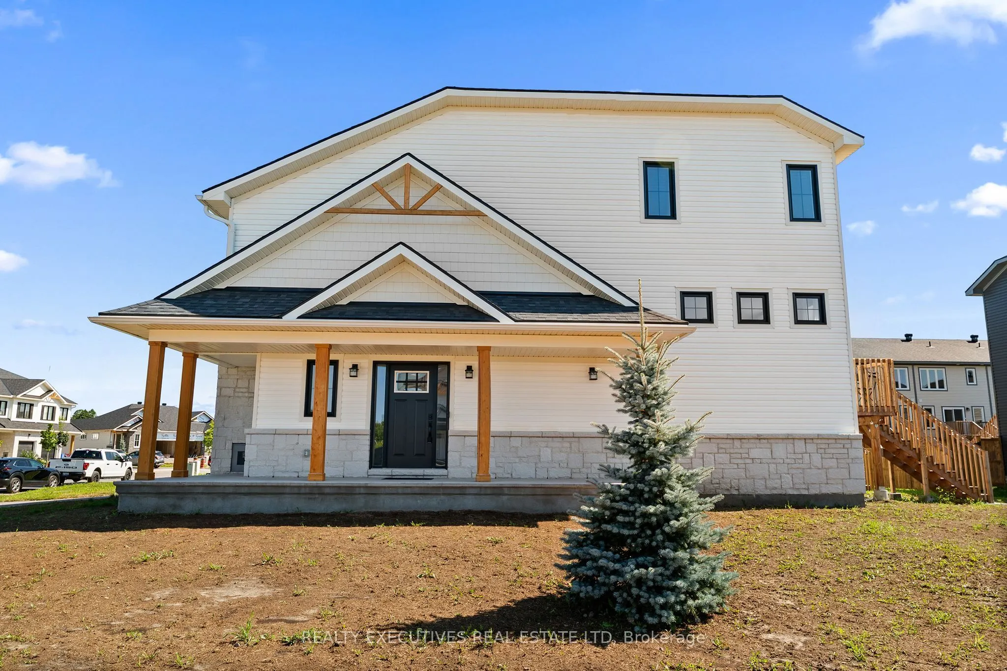 31 Whitcomb Crescent