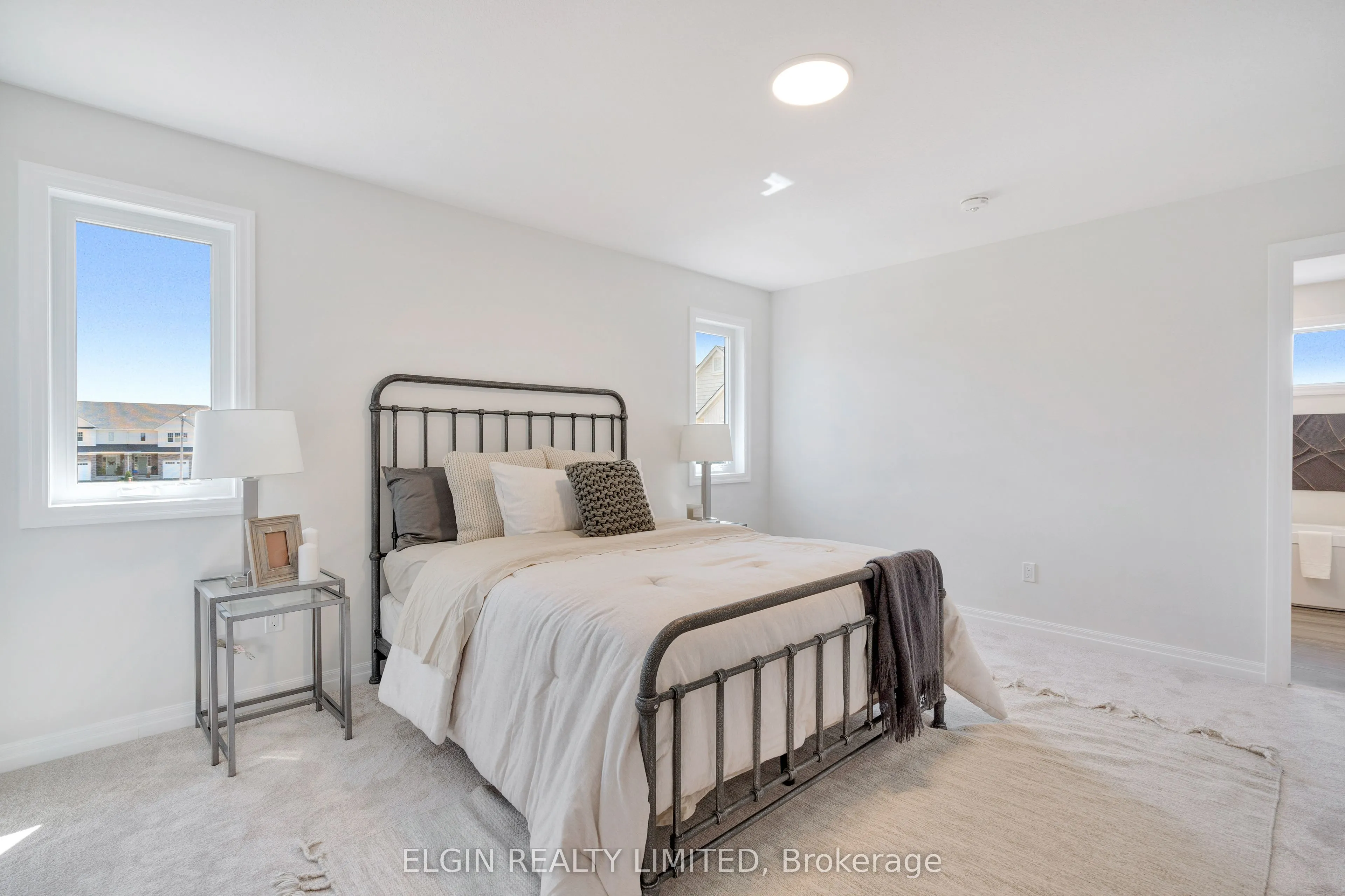 75 Hemlock Crescent