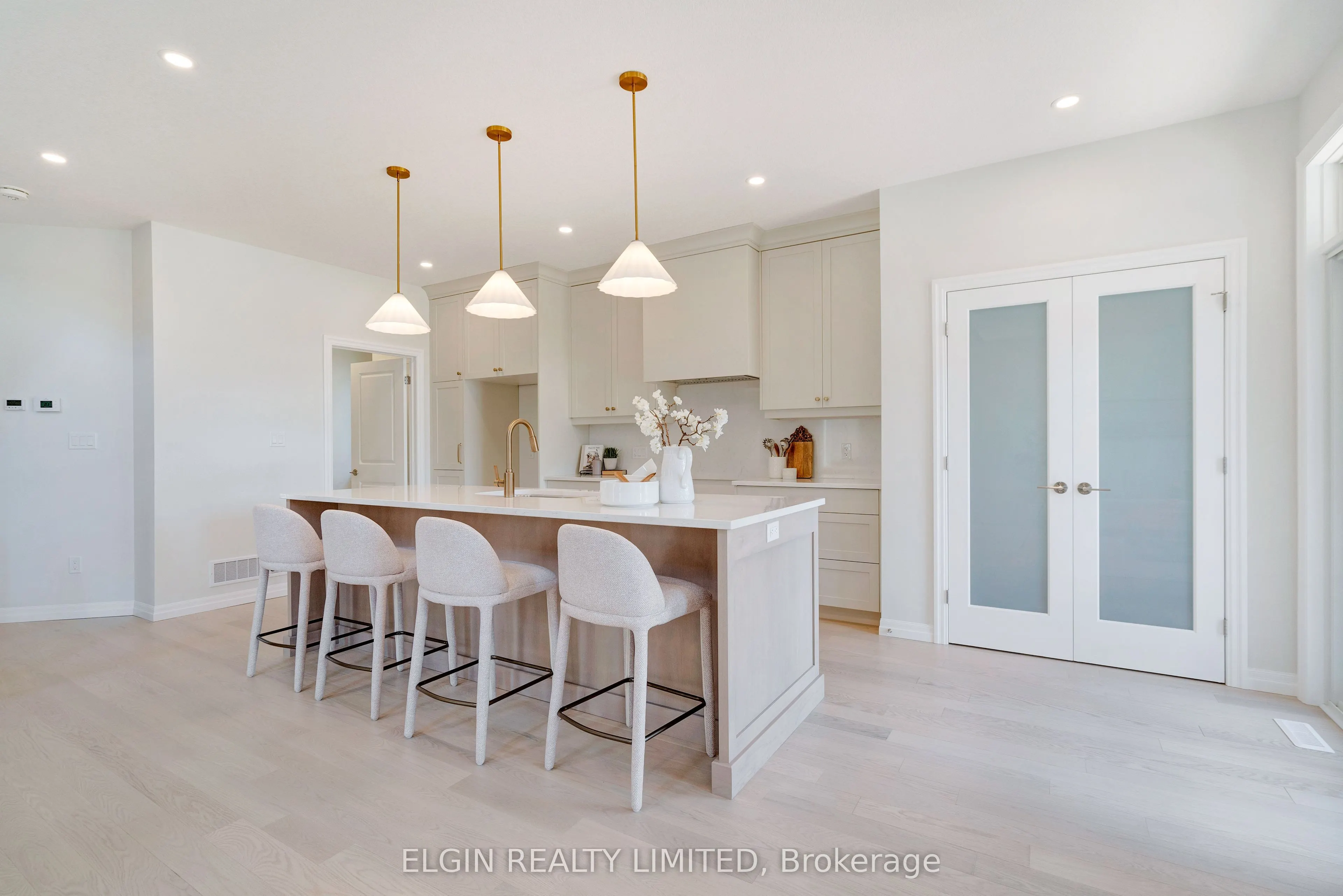 75 Hemlock Crescent