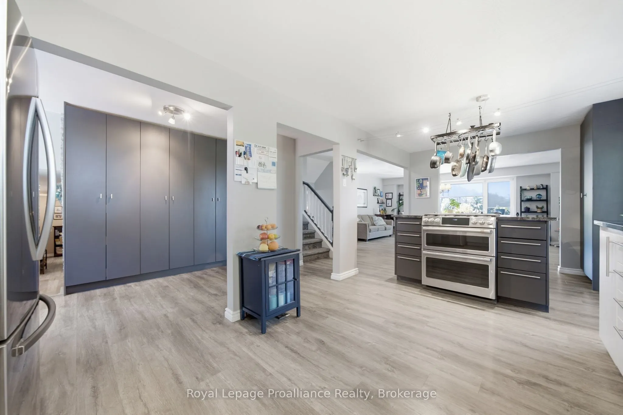 1698 Foxboro-Stirling Road