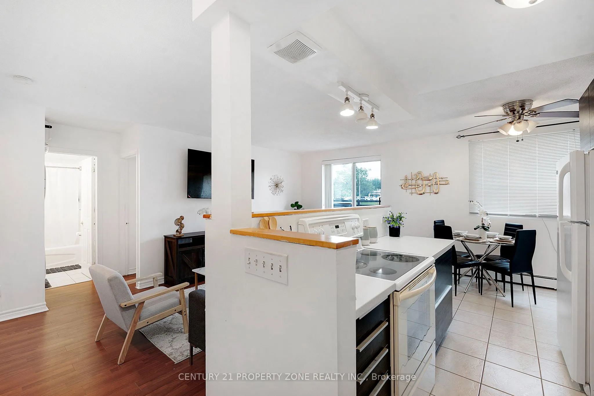 851 Queenston Road #105