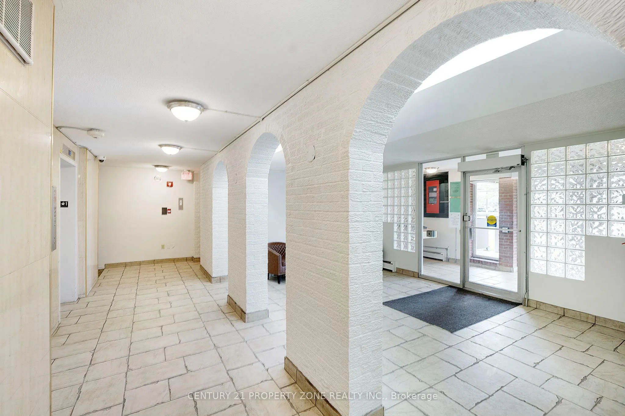 851 Queenston Road #105
