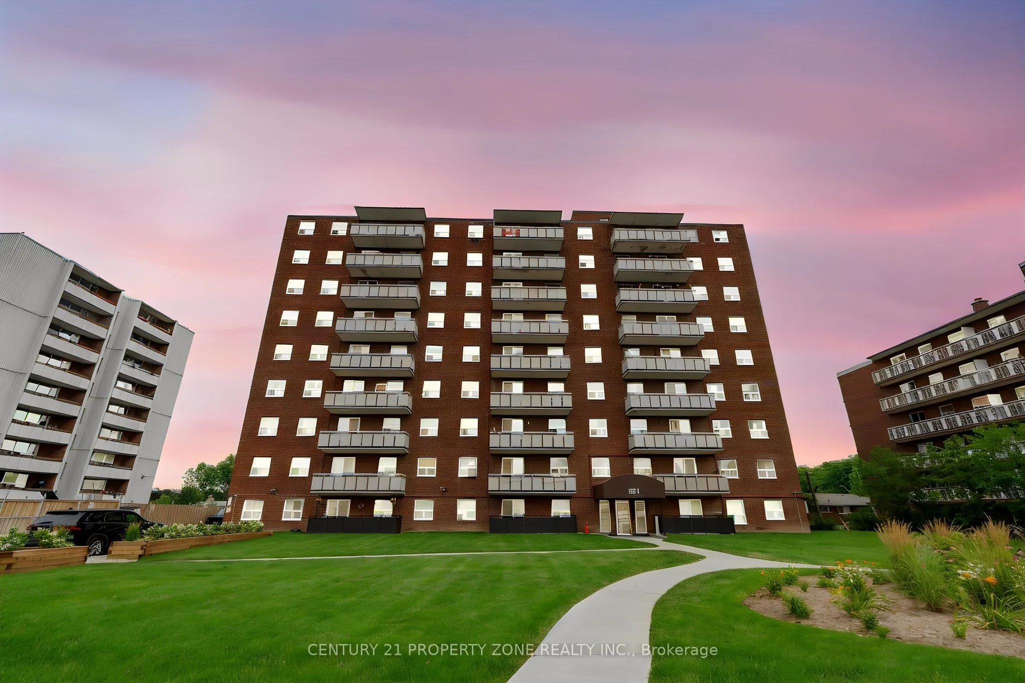 851 Queenston Road #105