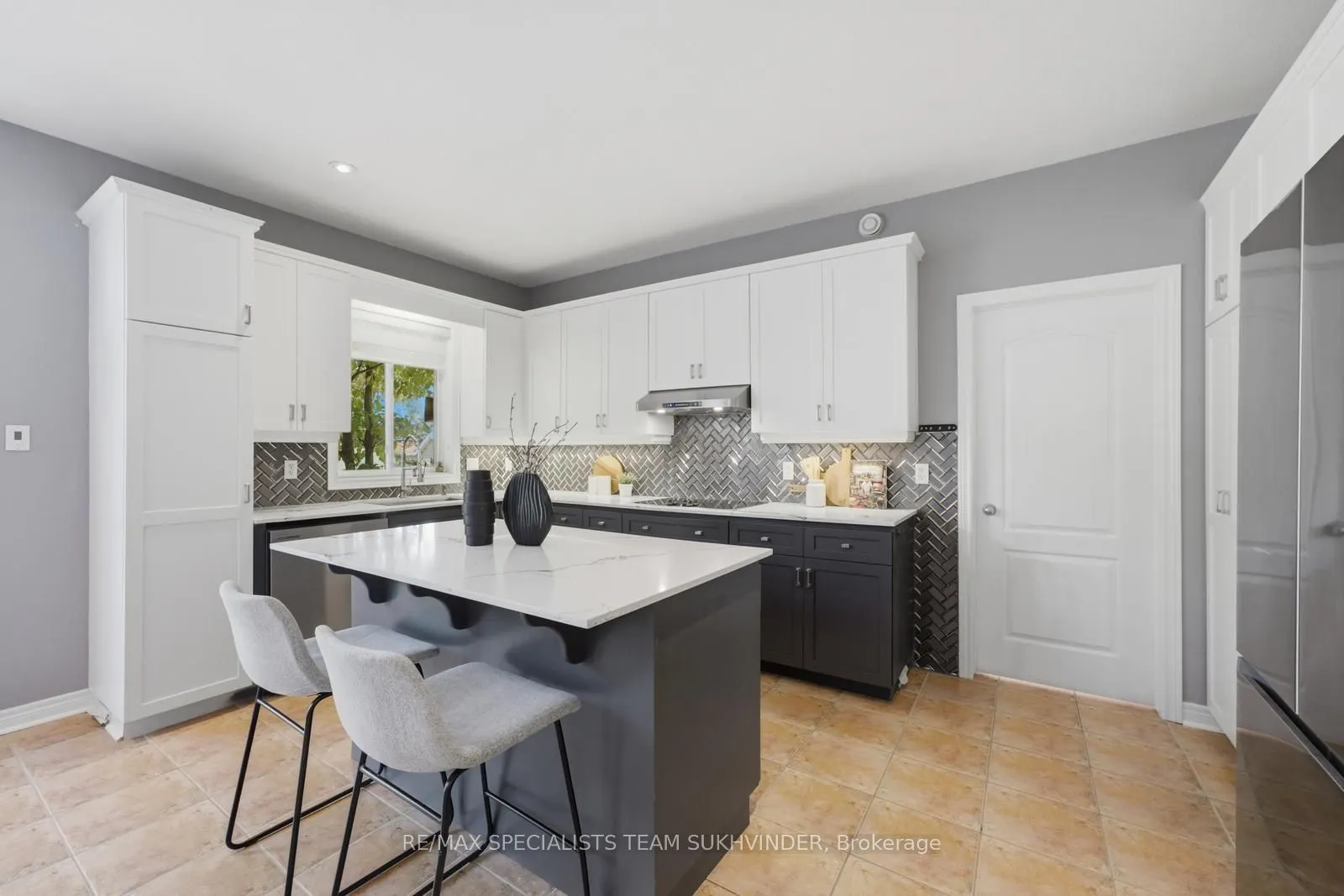 37 Woodland Drive