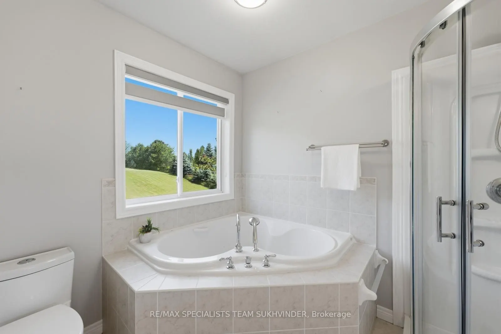 37 Woodland Drive