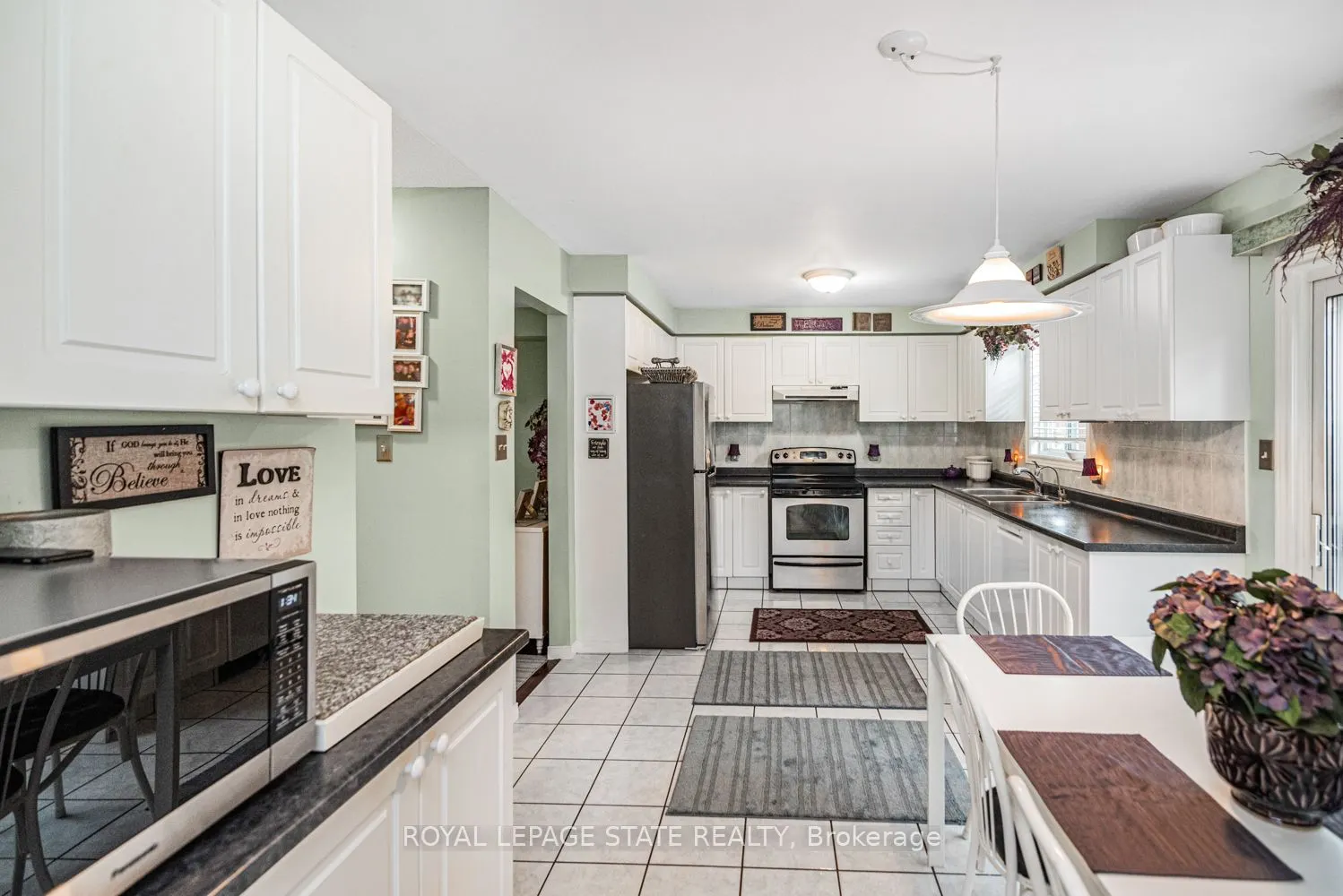 10 Richview Drive