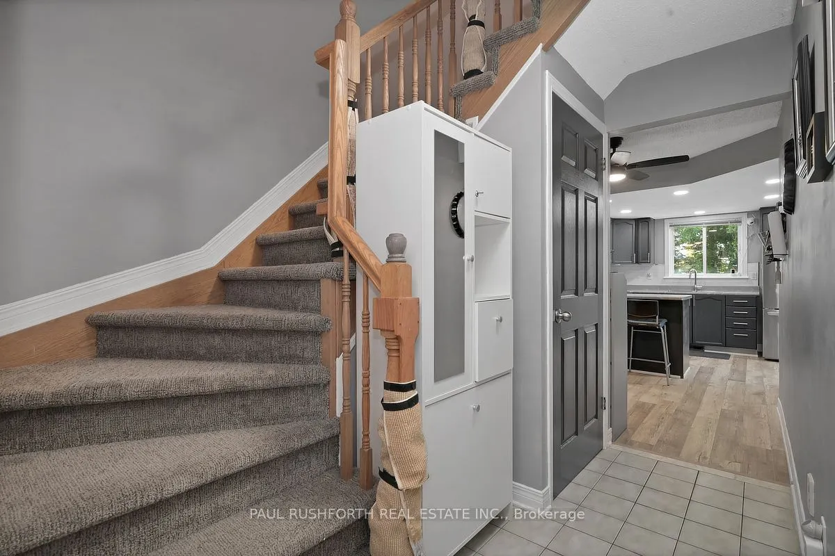 29 Grenadier Way