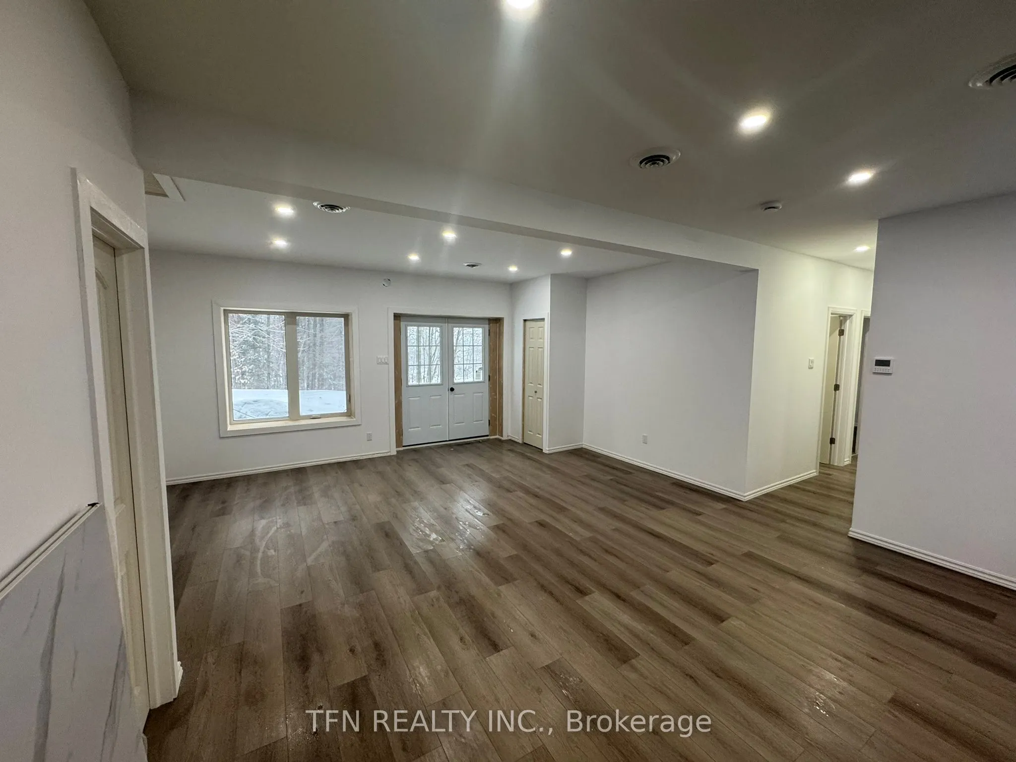 385 Gables Road