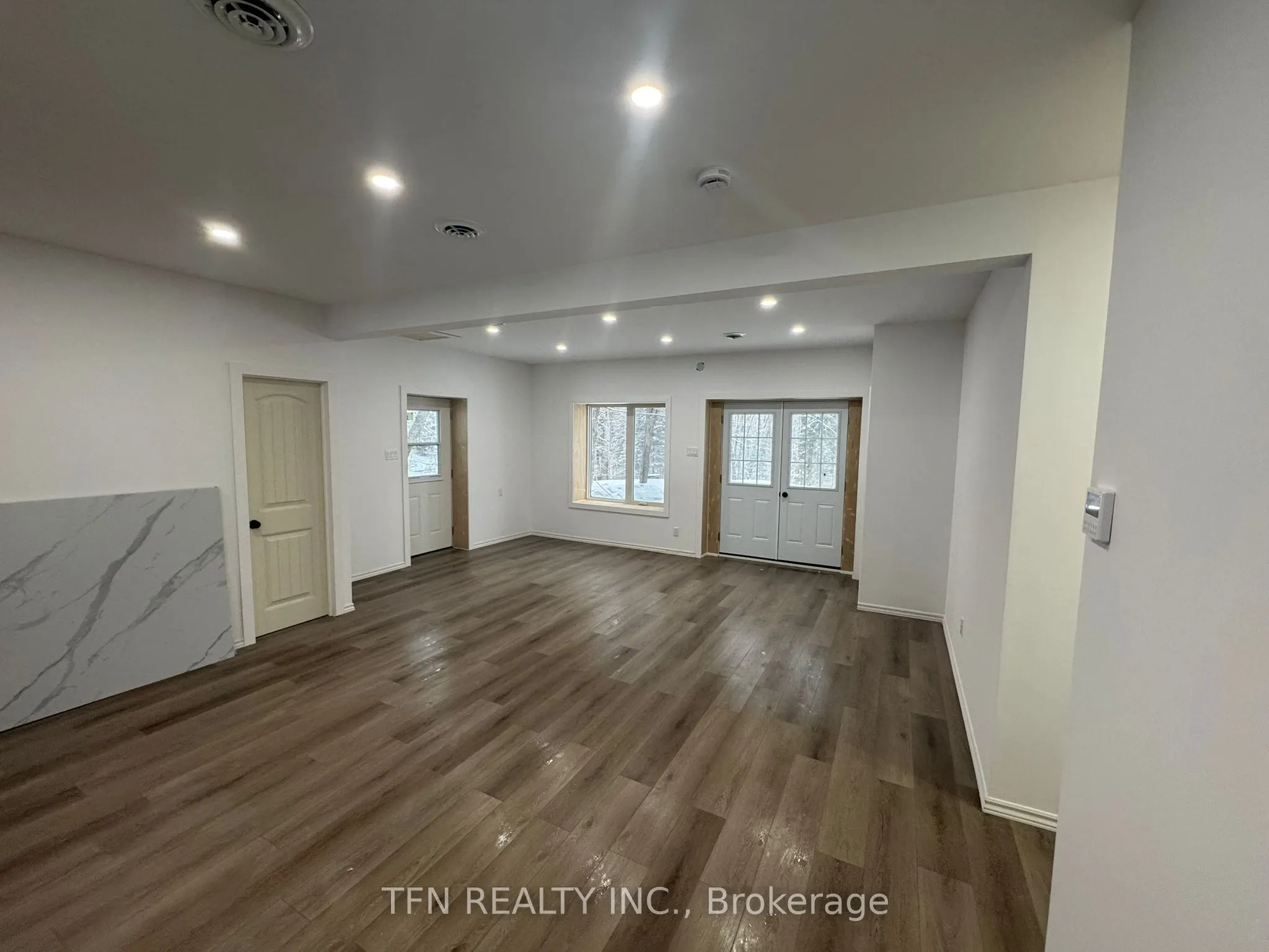385 Gables Road