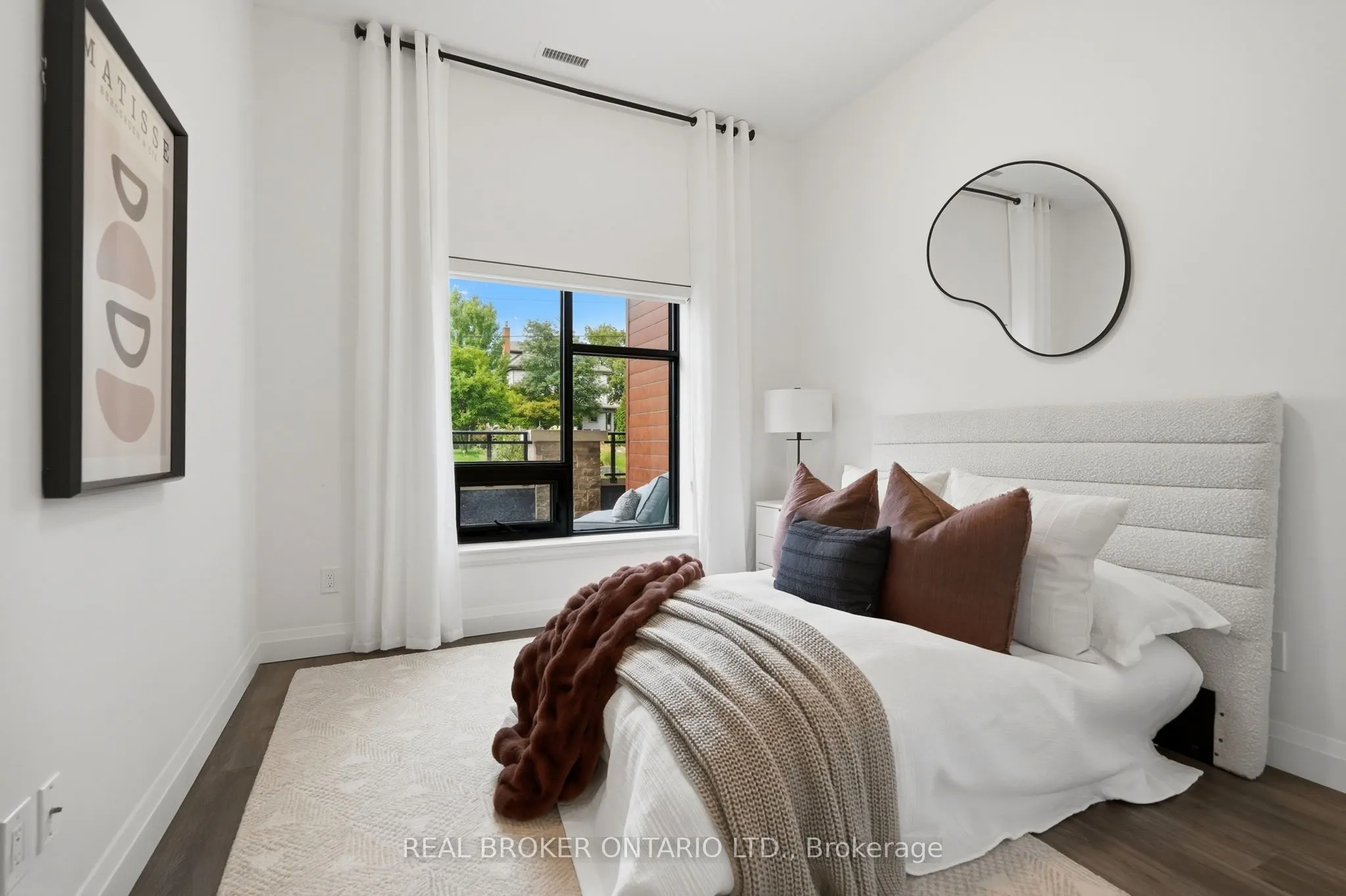 30 Hamilton Street S #101