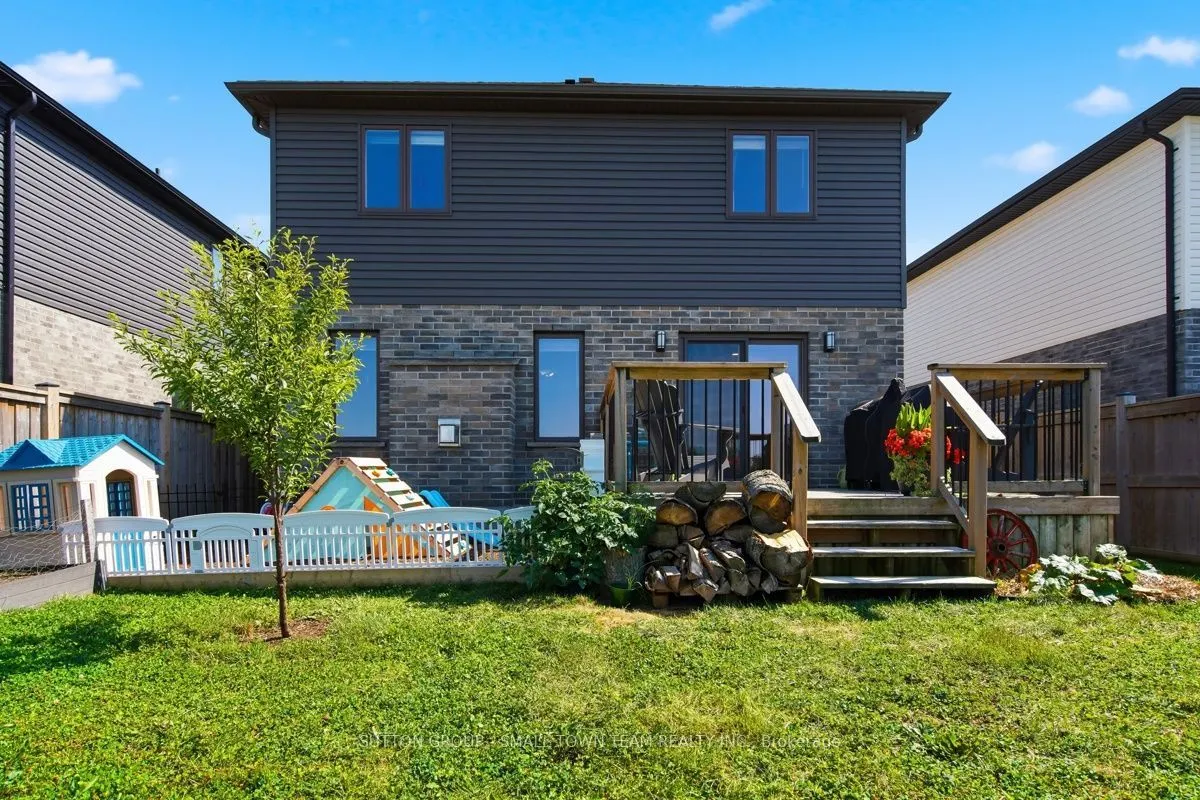 122 Gilmour Drive