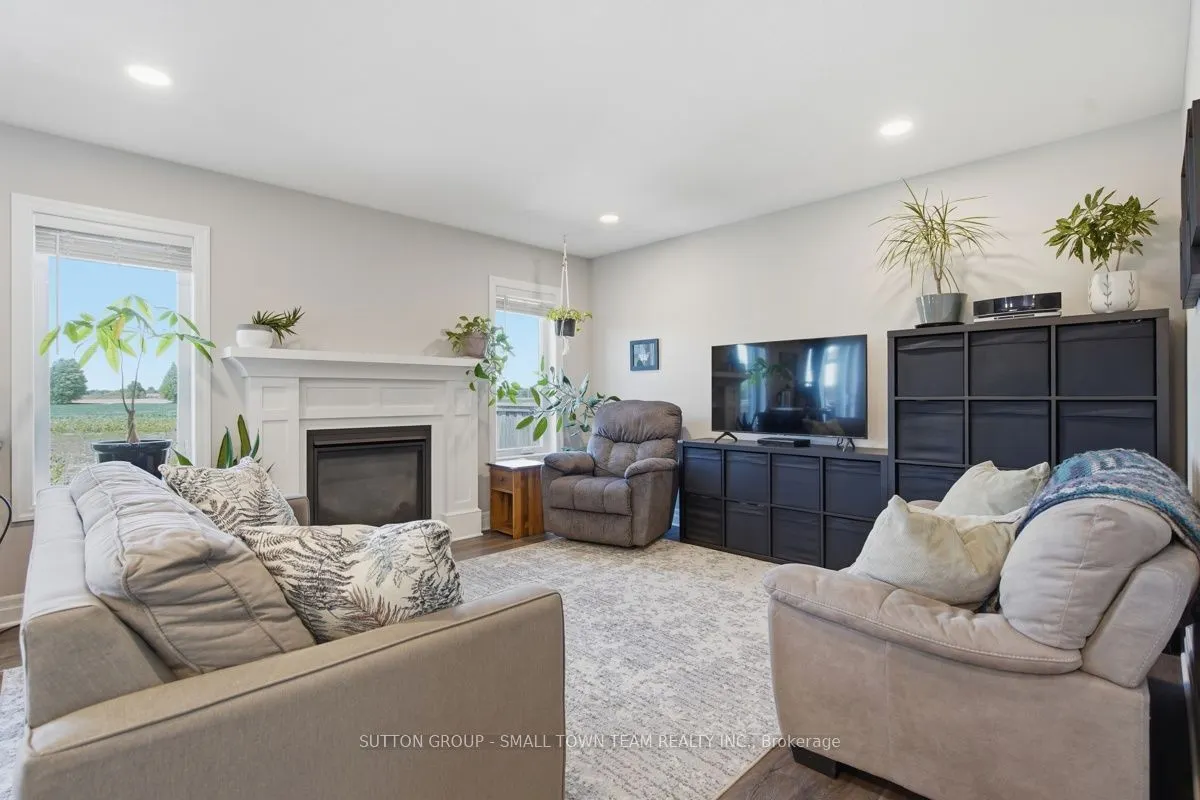 122 Gilmour Drive