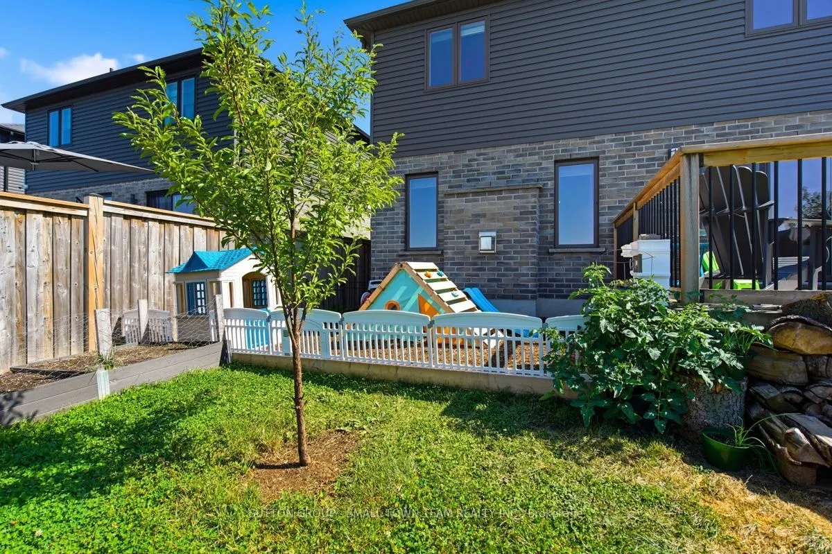 122 Gilmour Drive