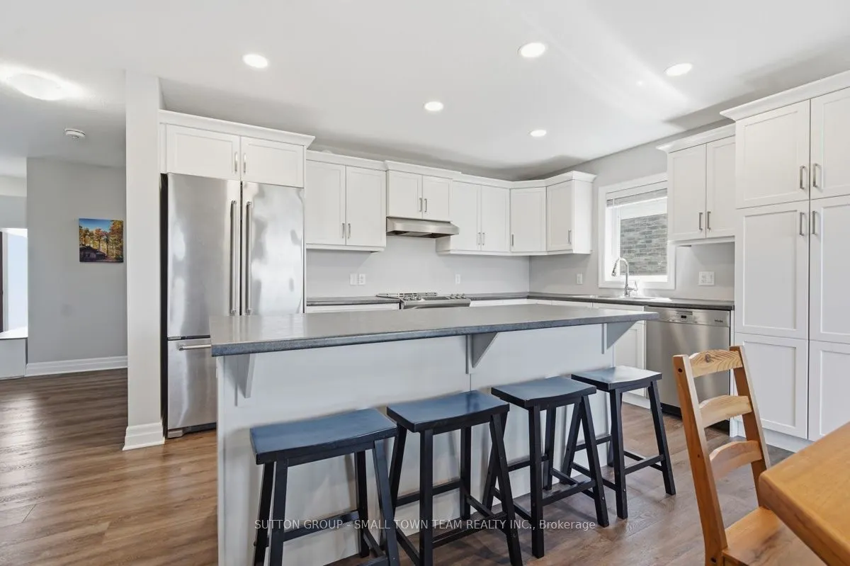 122 Gilmour Drive