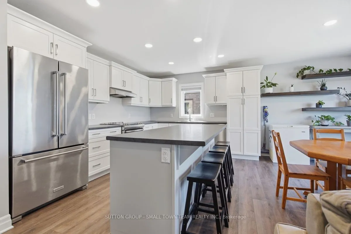 122 Gilmour Drive