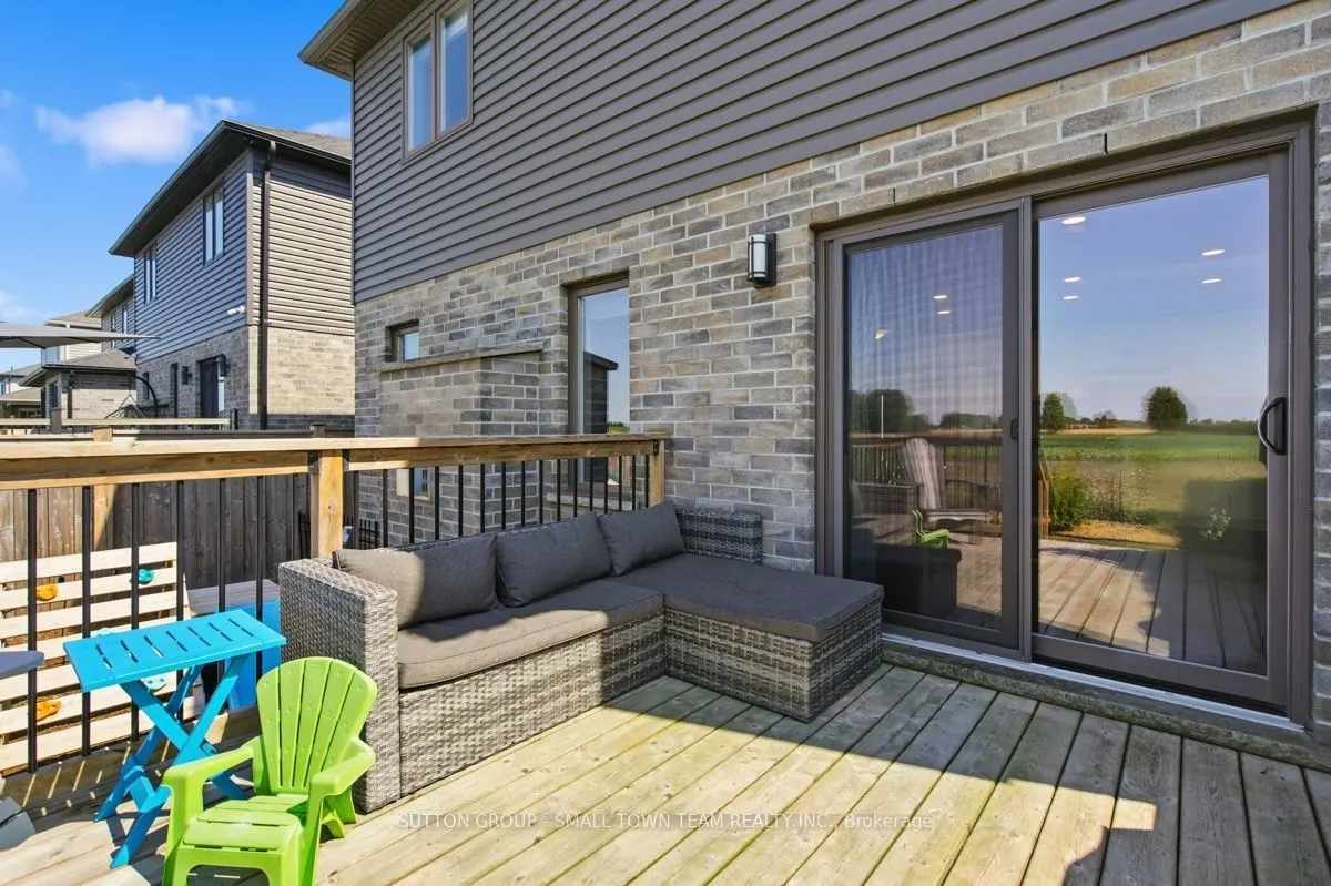 122 Gilmour Drive