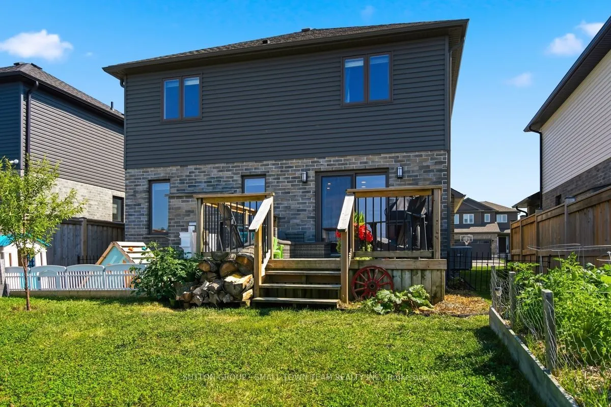 122 Gilmour Drive