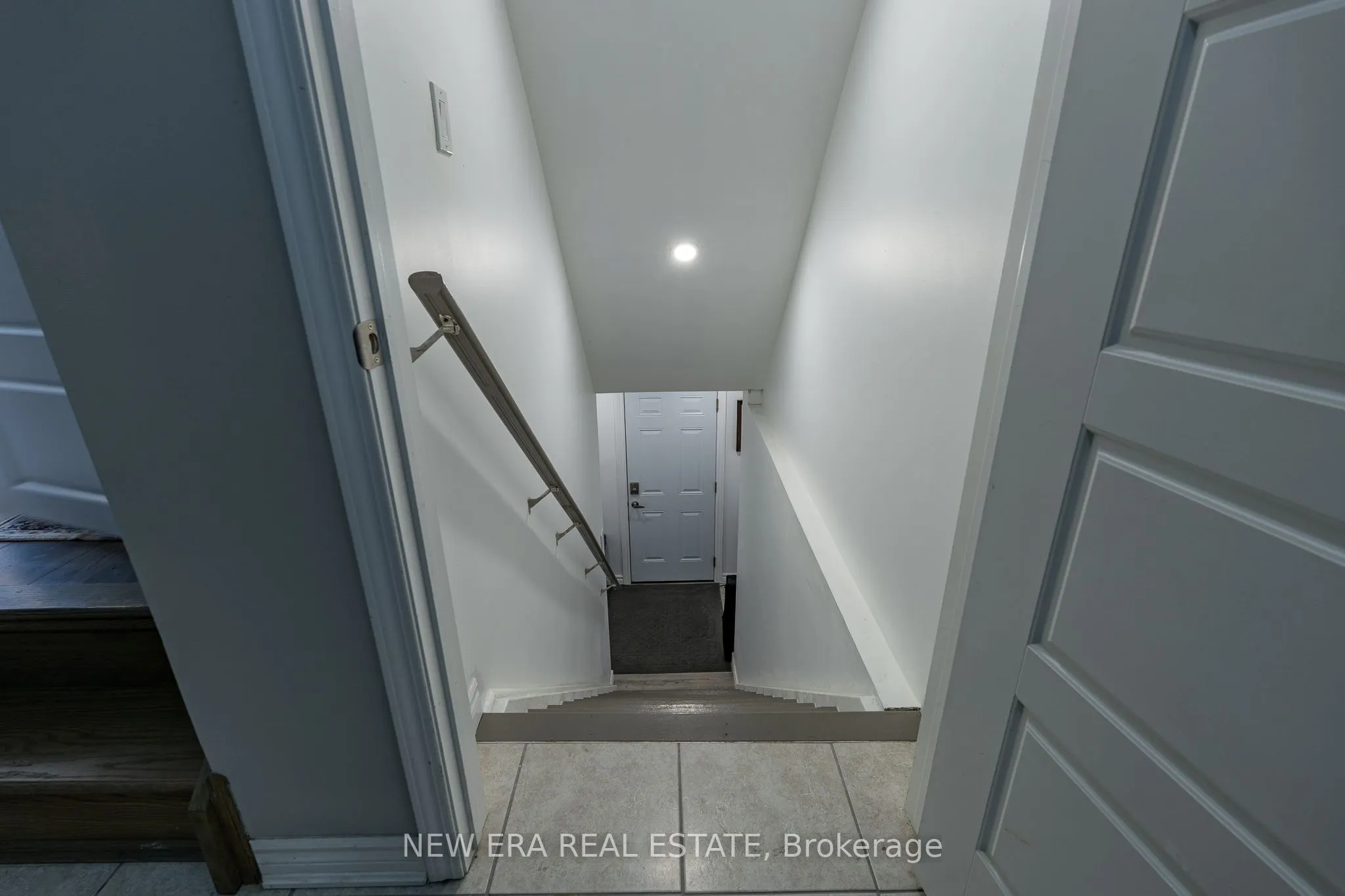 455 Equestrian Way