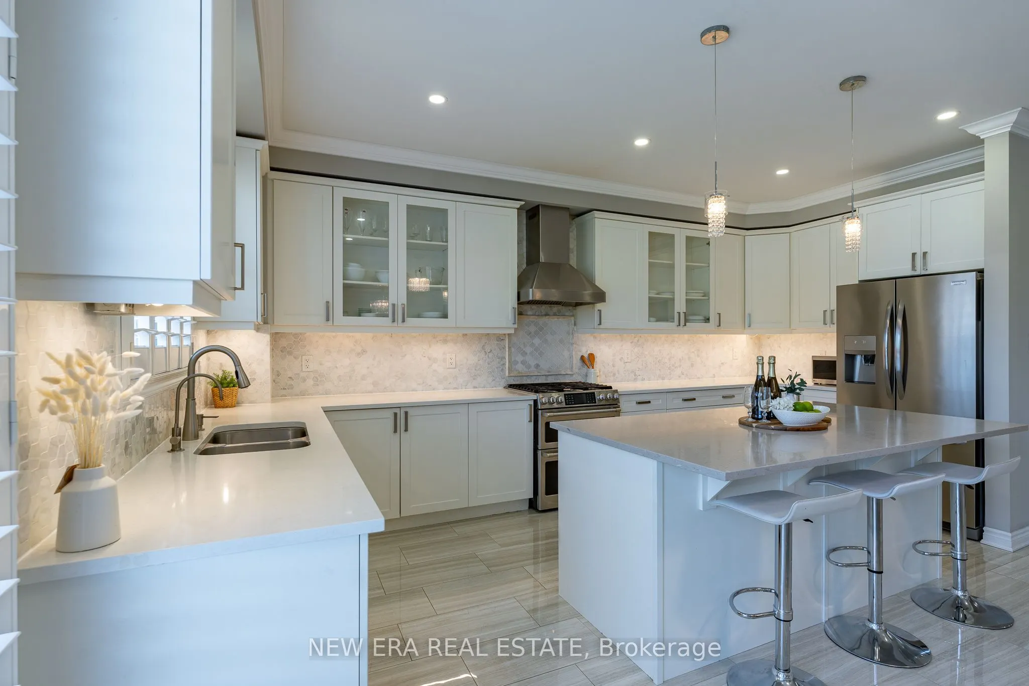 455 Equestrian Way
