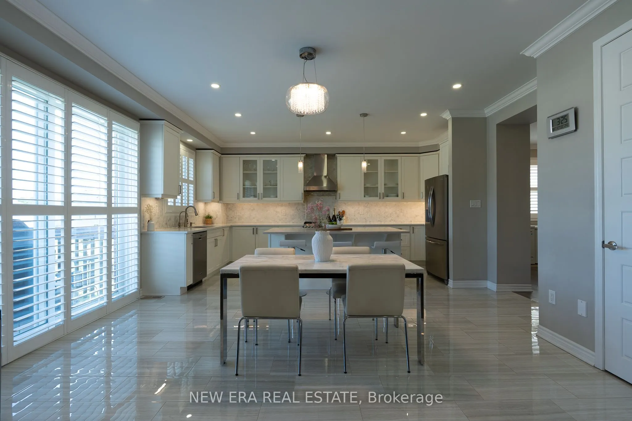 455 Equestrian Way