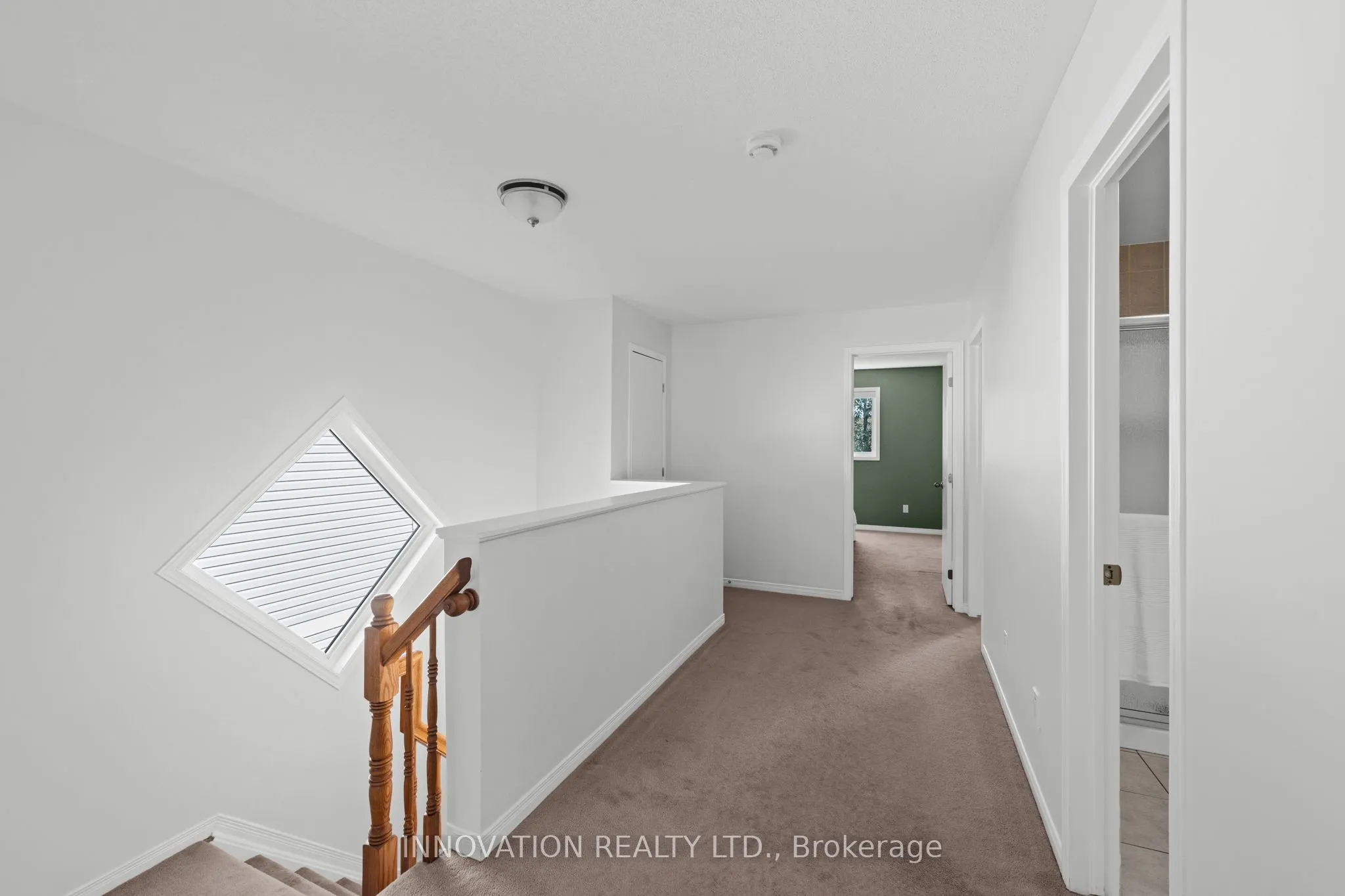 37 Chantilly Gate