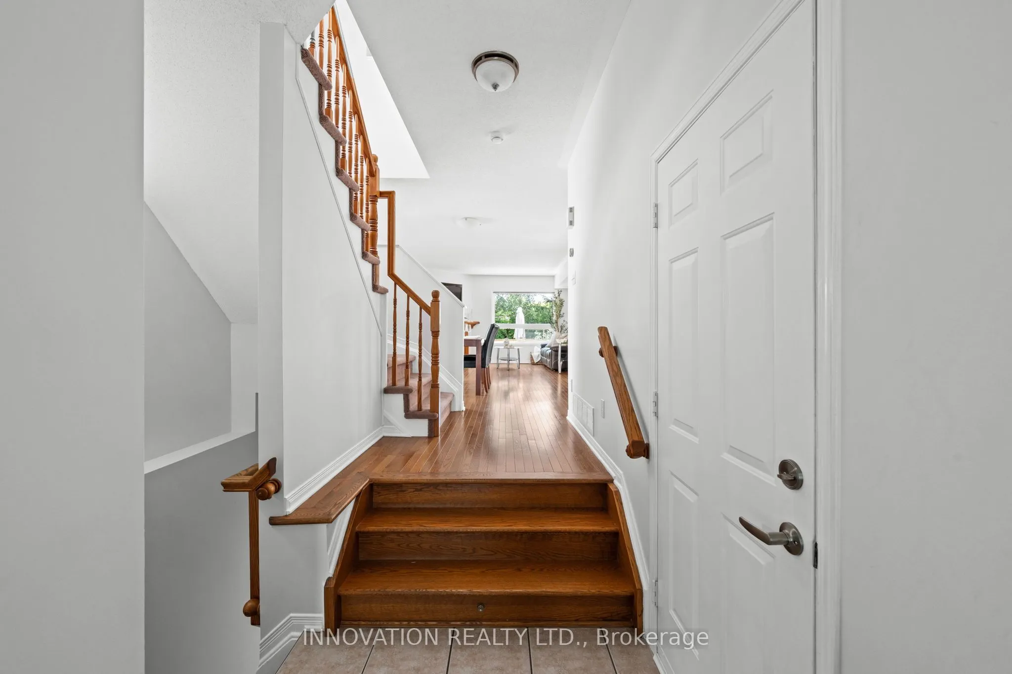 37 Chantilly Gate