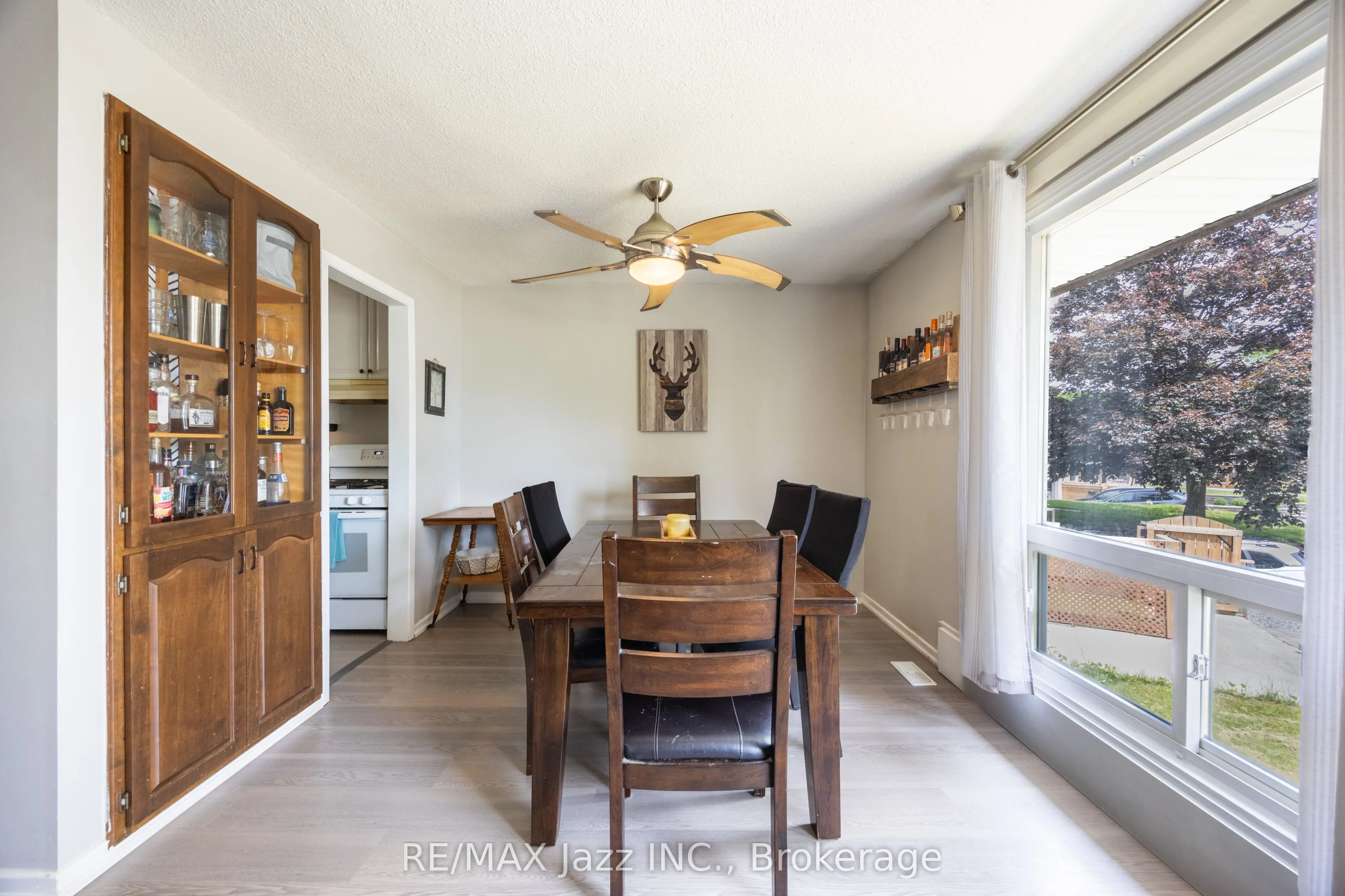 62 Crossley Drive
