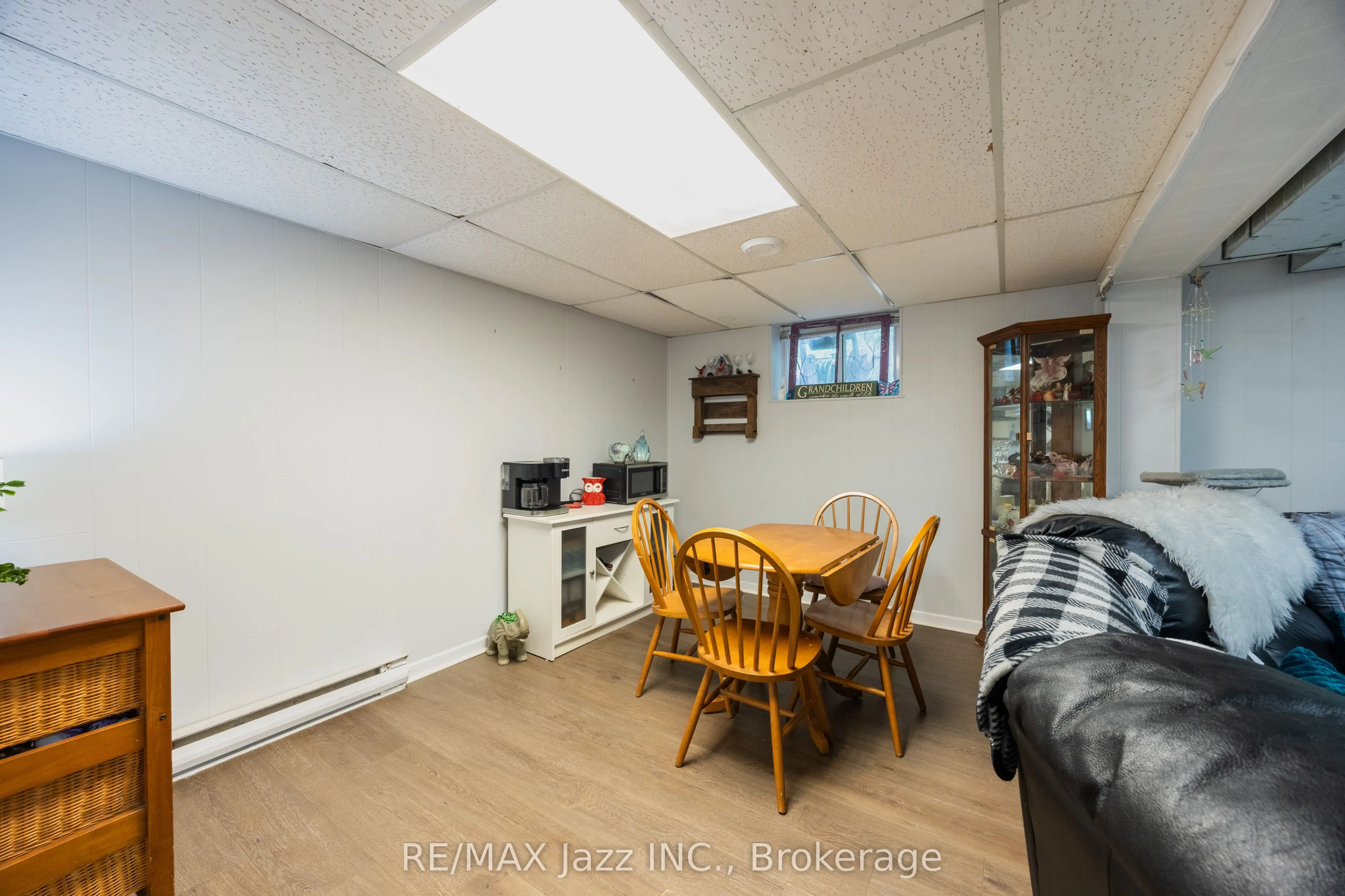 62 Crossley Drive