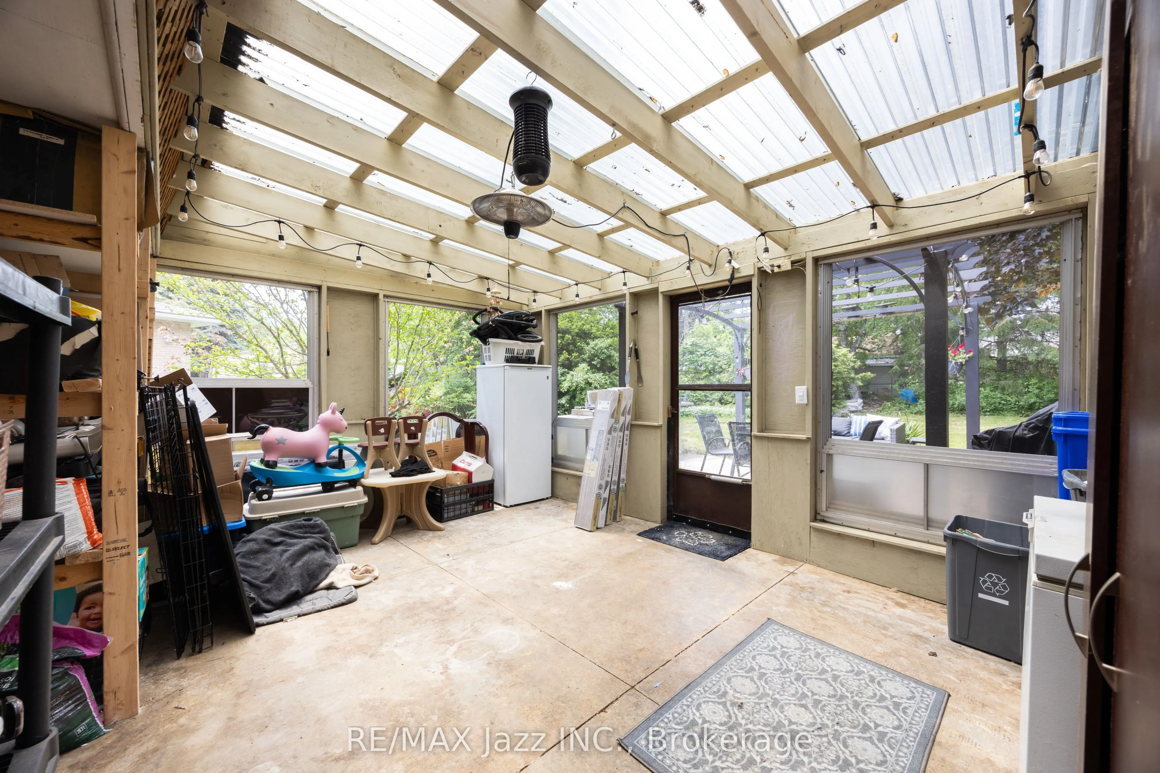 62 Crossley Drive