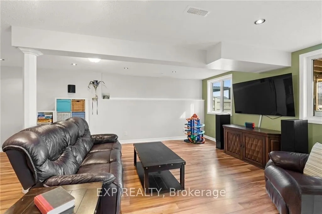 254 FLODDEN Way