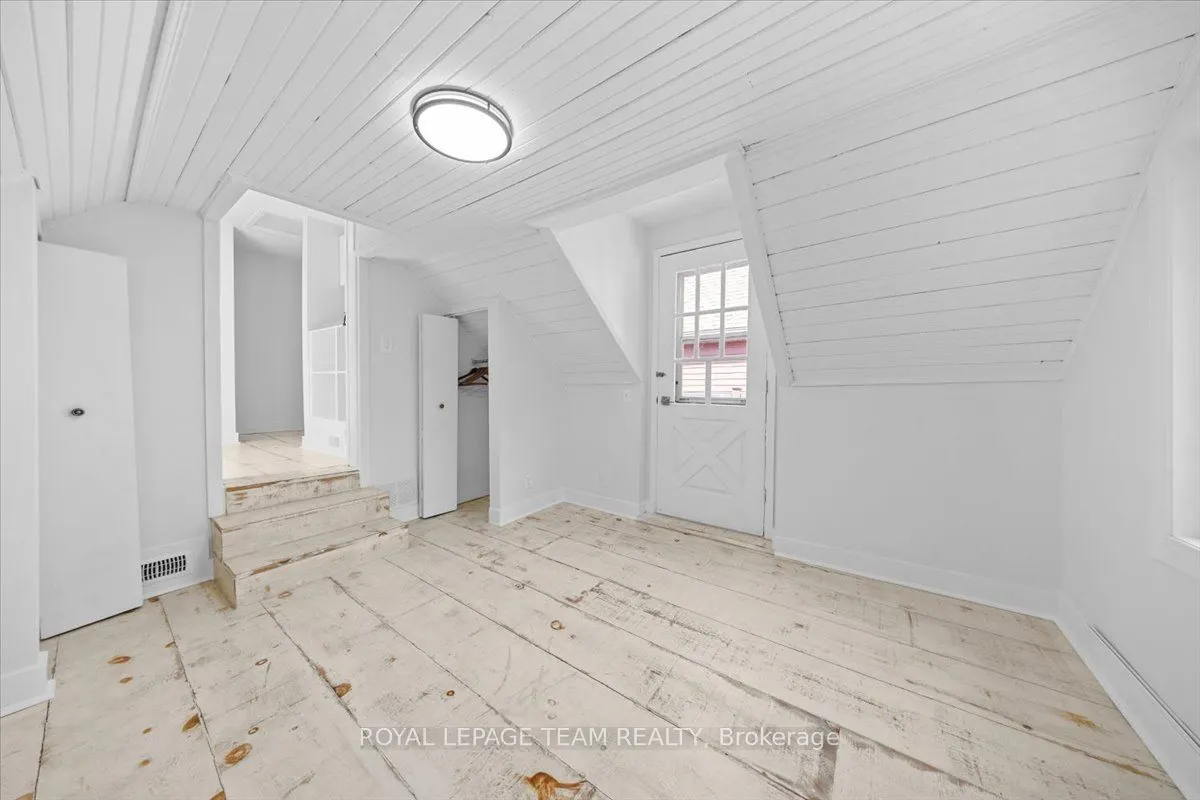 135 Upper Lorne Place