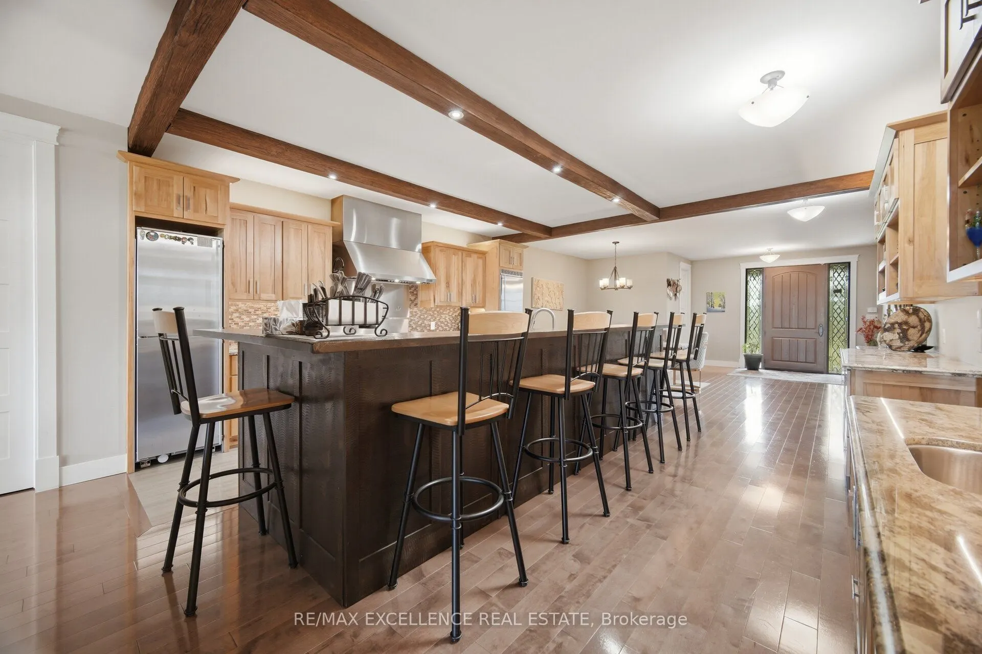 5593 Trafalgar Road