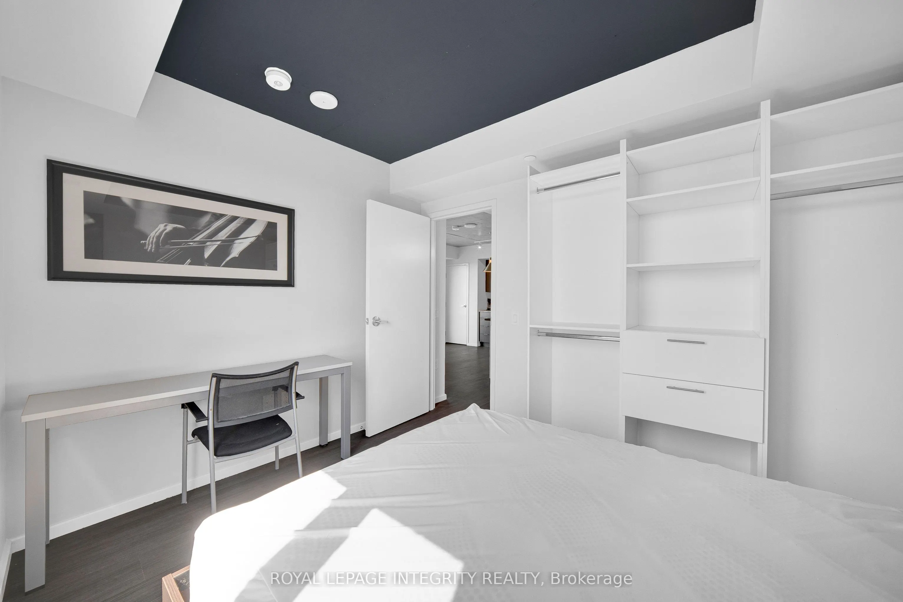105 Champagne Avenue S #2503