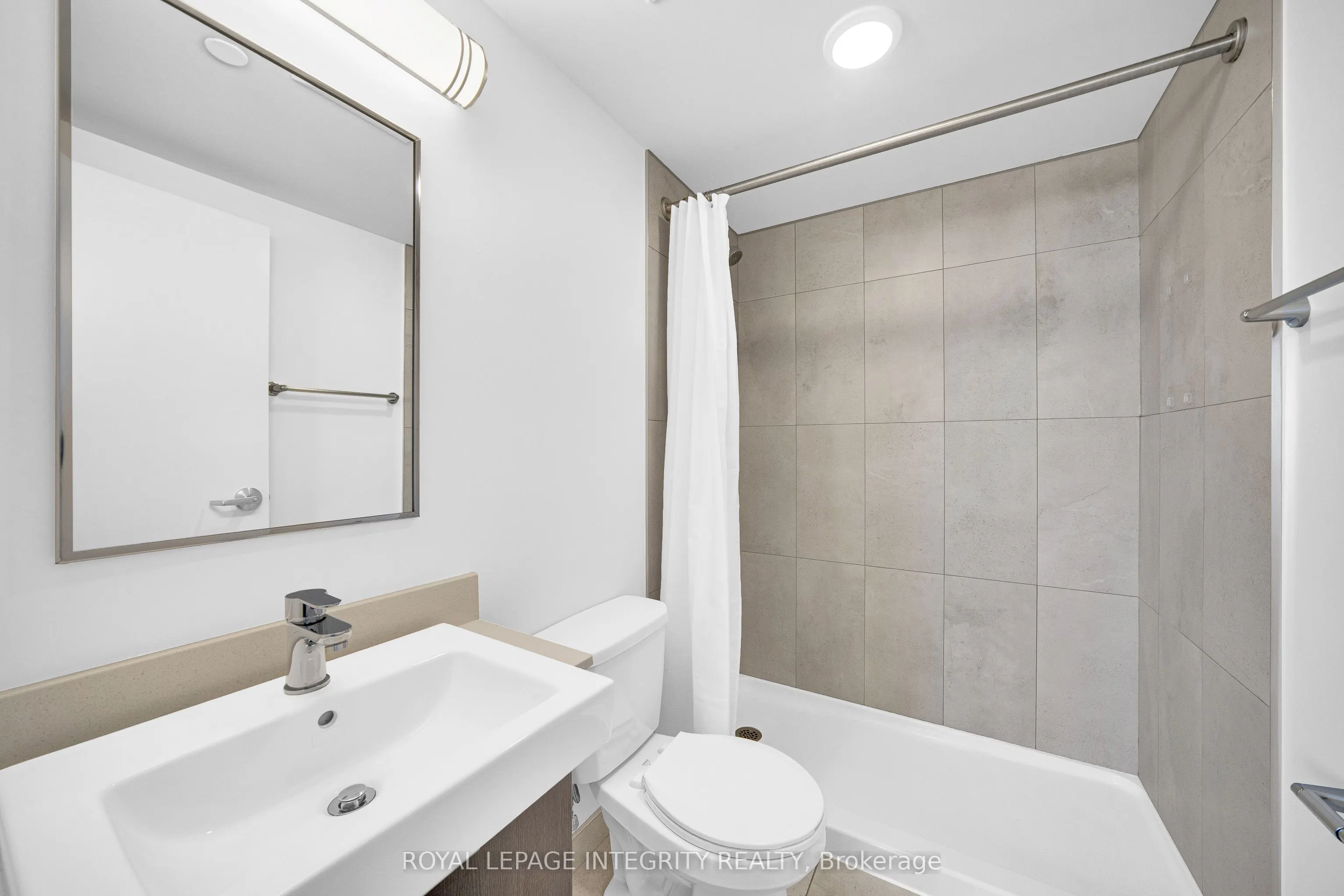 105 Champagne Avenue S #2503