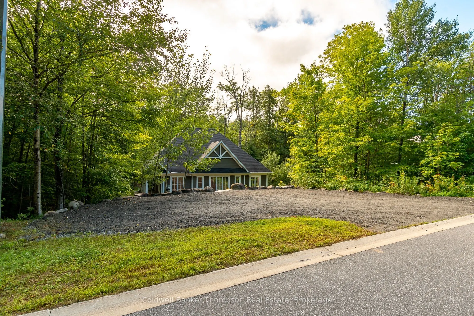 22 St Andrews Circle