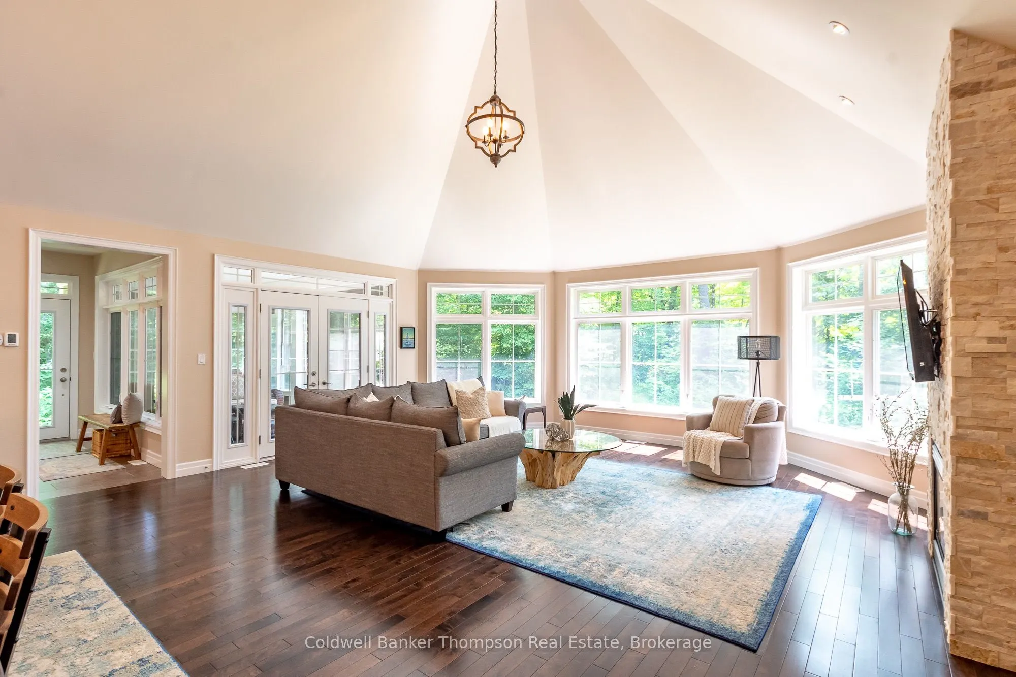 22 St Andrews Circle
