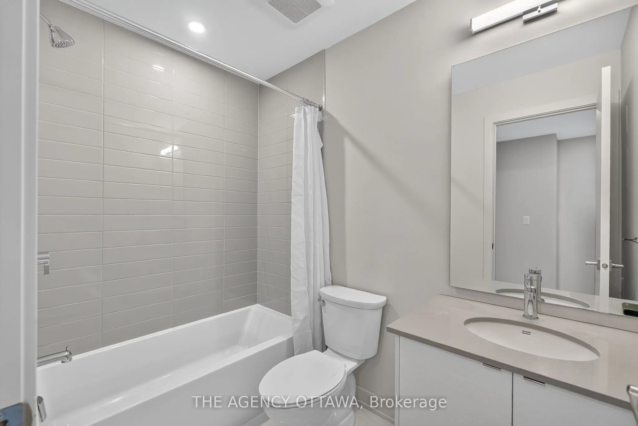 3007 Showcase Crescent