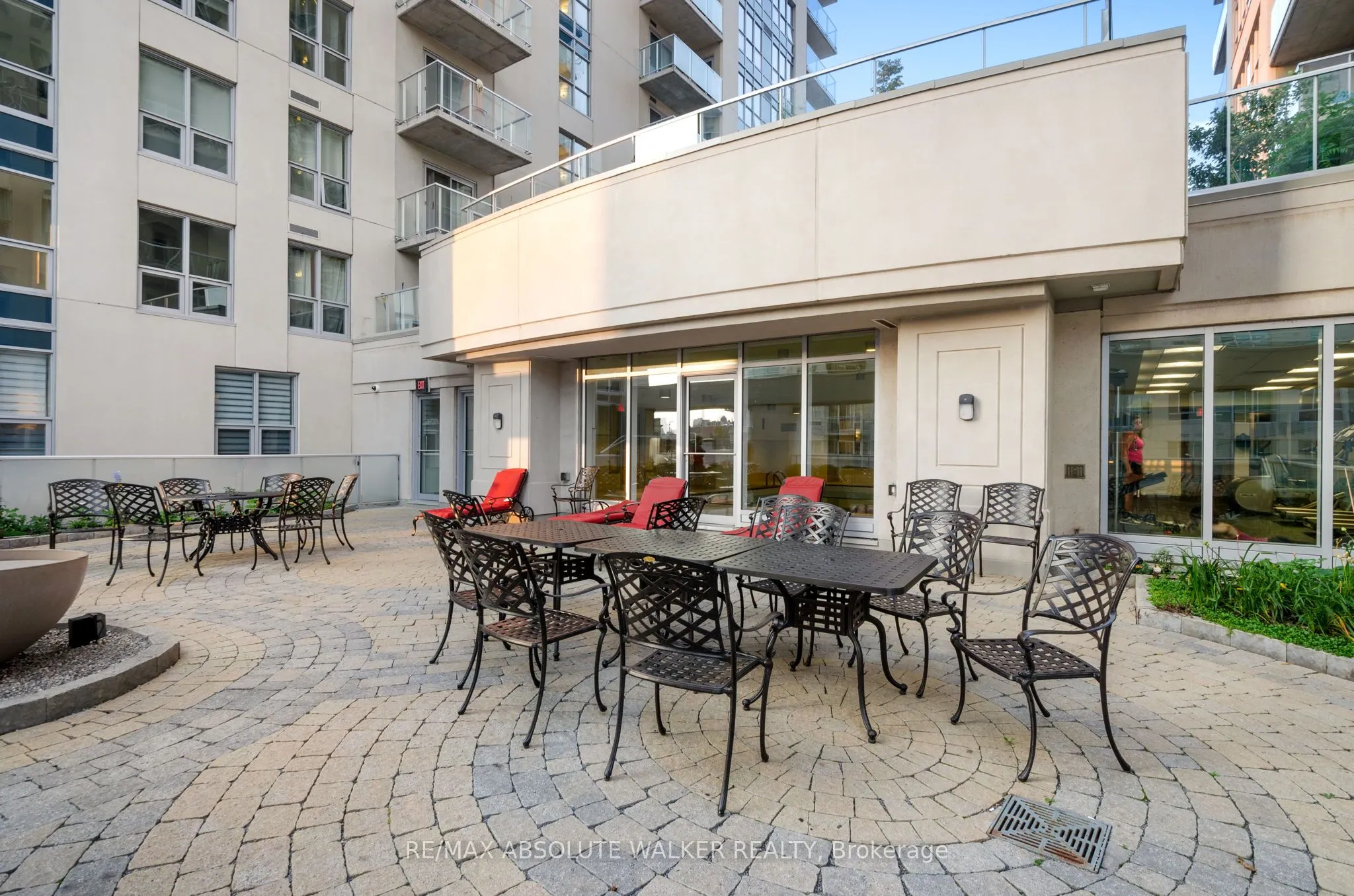 195 Besserer Street #1003