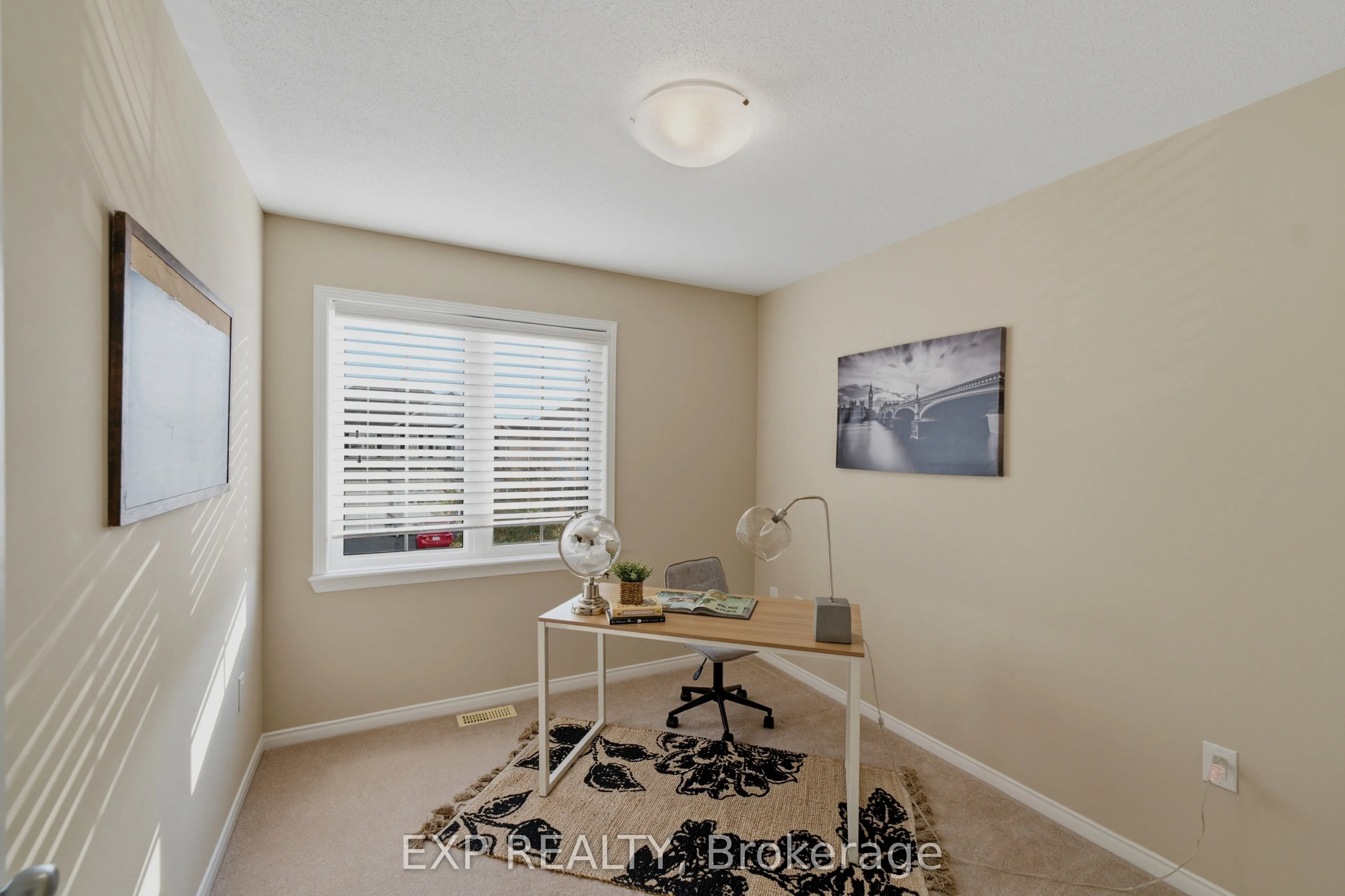 118 Laramie Crescent