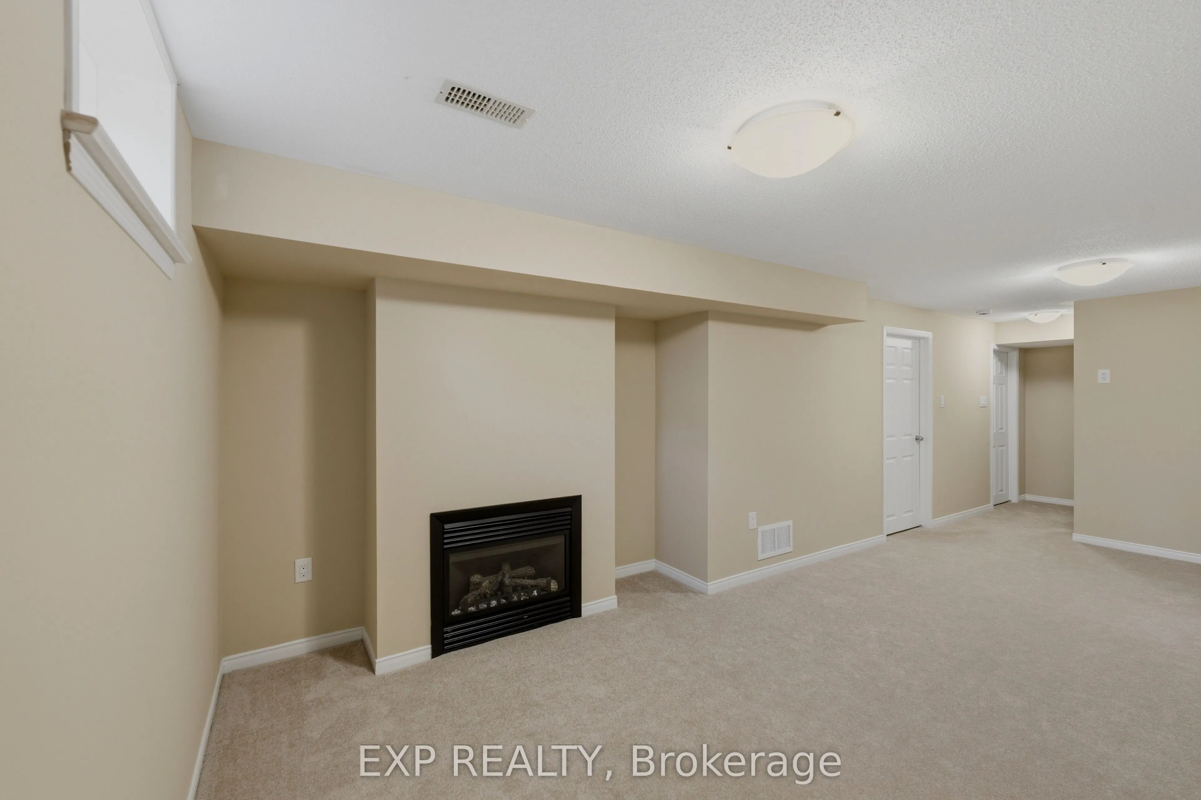 118 Laramie Crescent