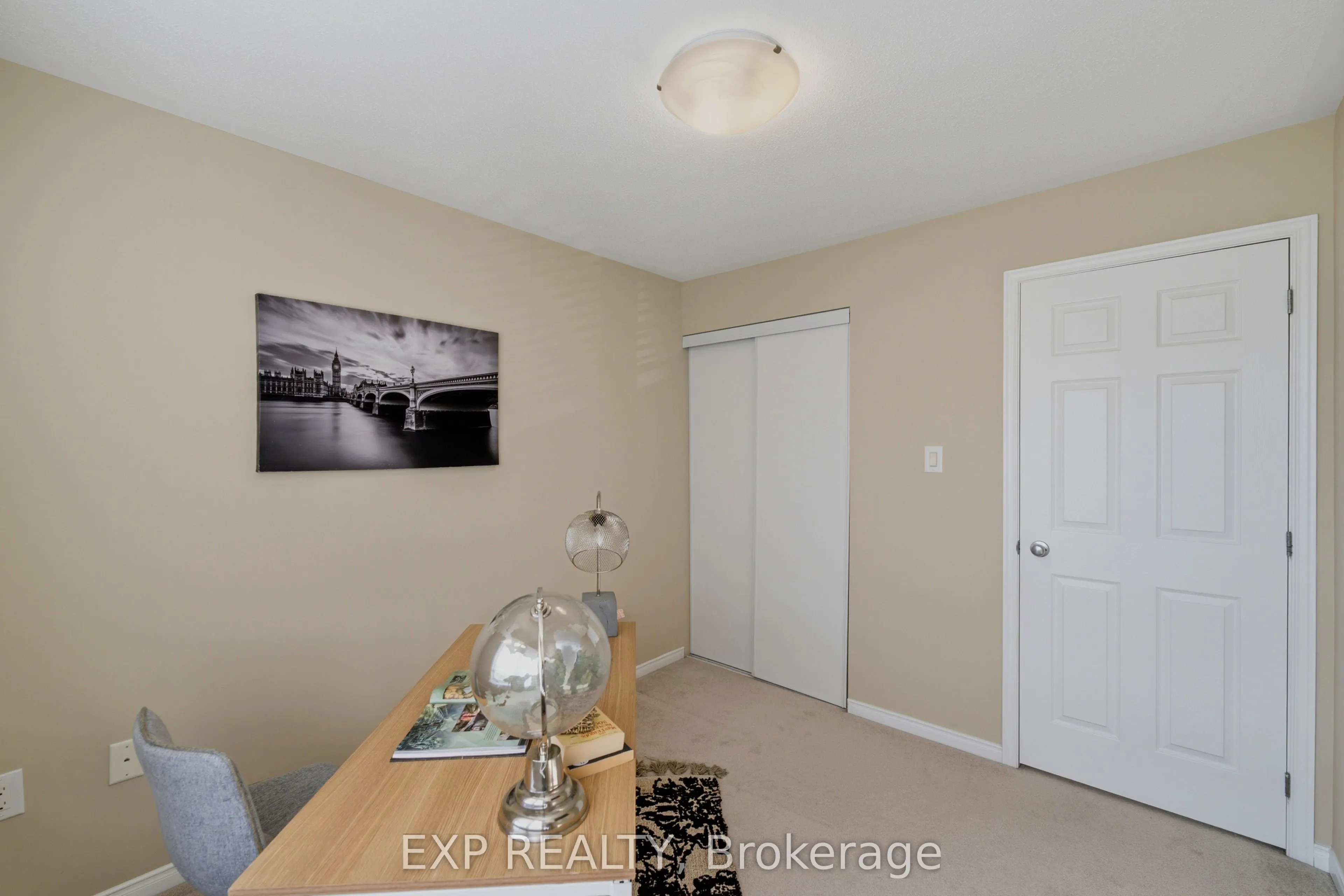 118 Laramie Crescent