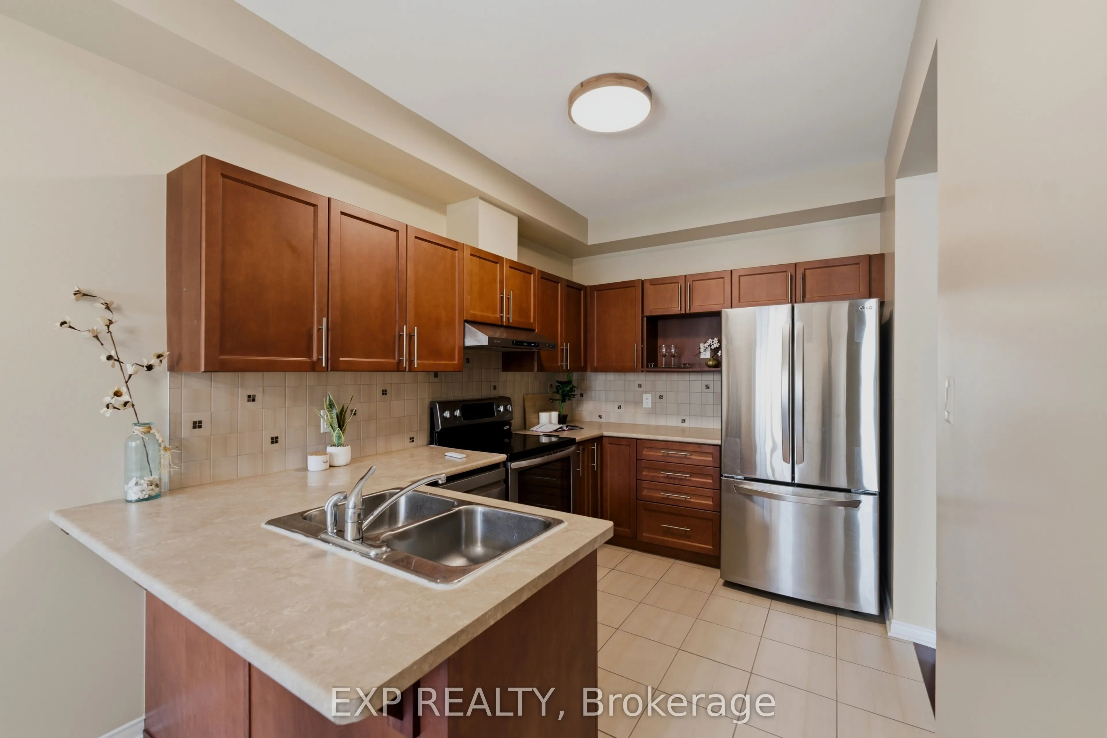 118 Laramie Crescent