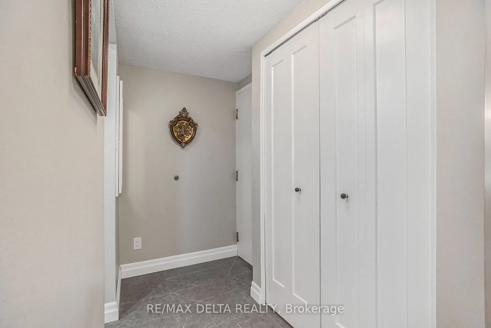295 Gilmour Street #304