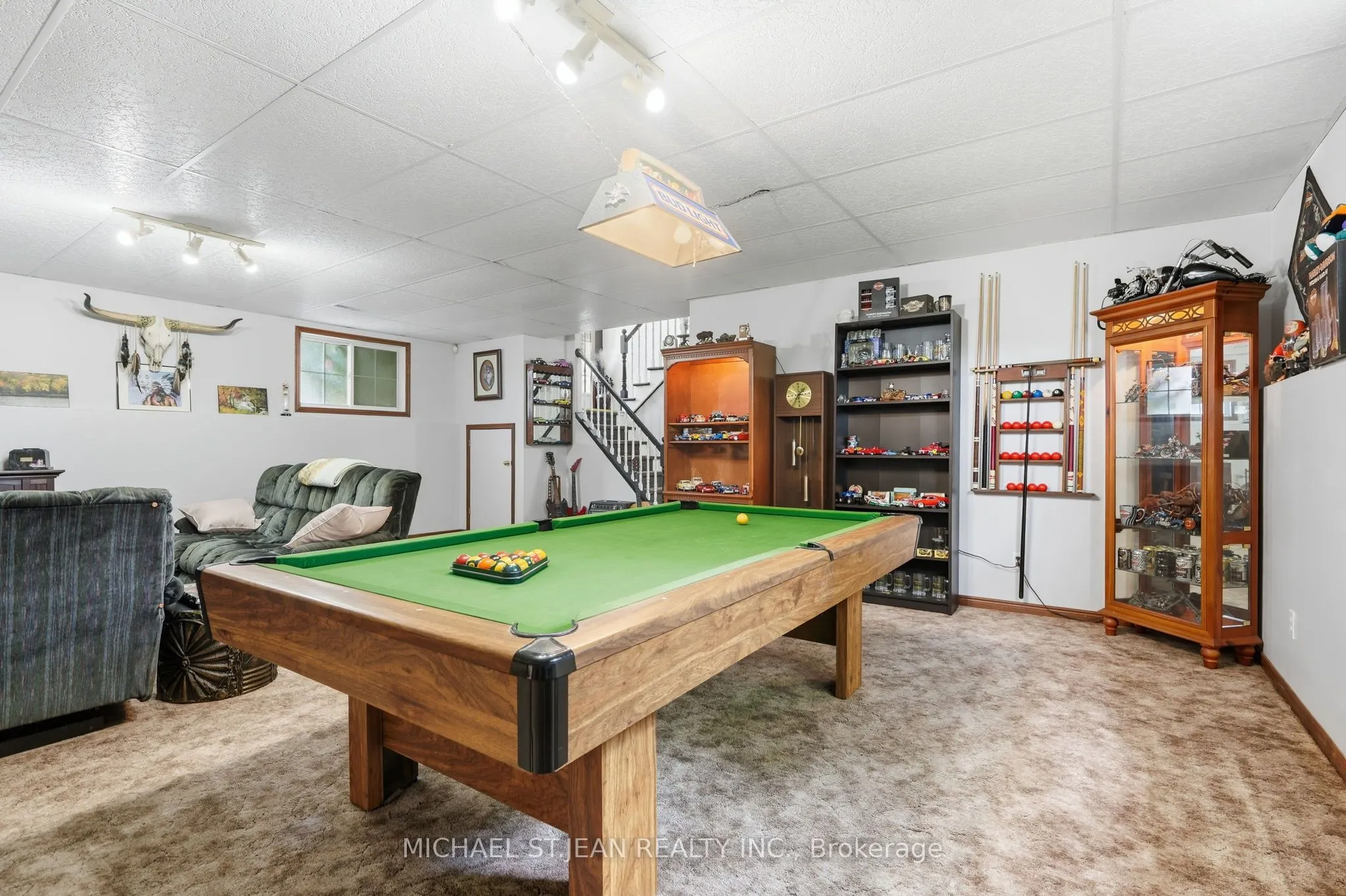 3557 Grimsby Road