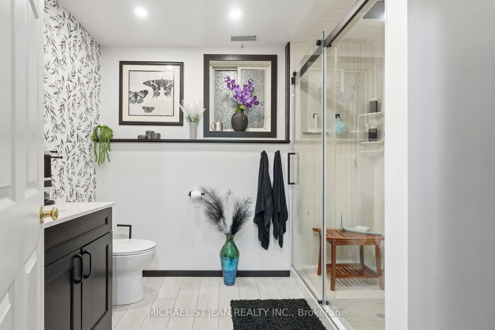 3557 Grimsby Road