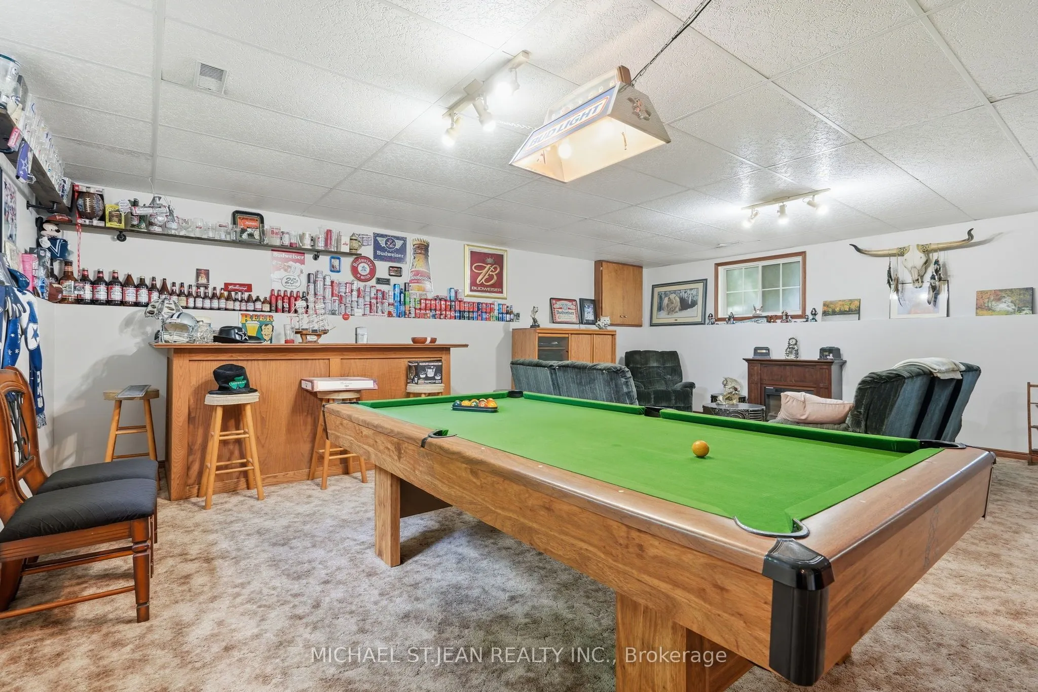 3557 Grimsby Road