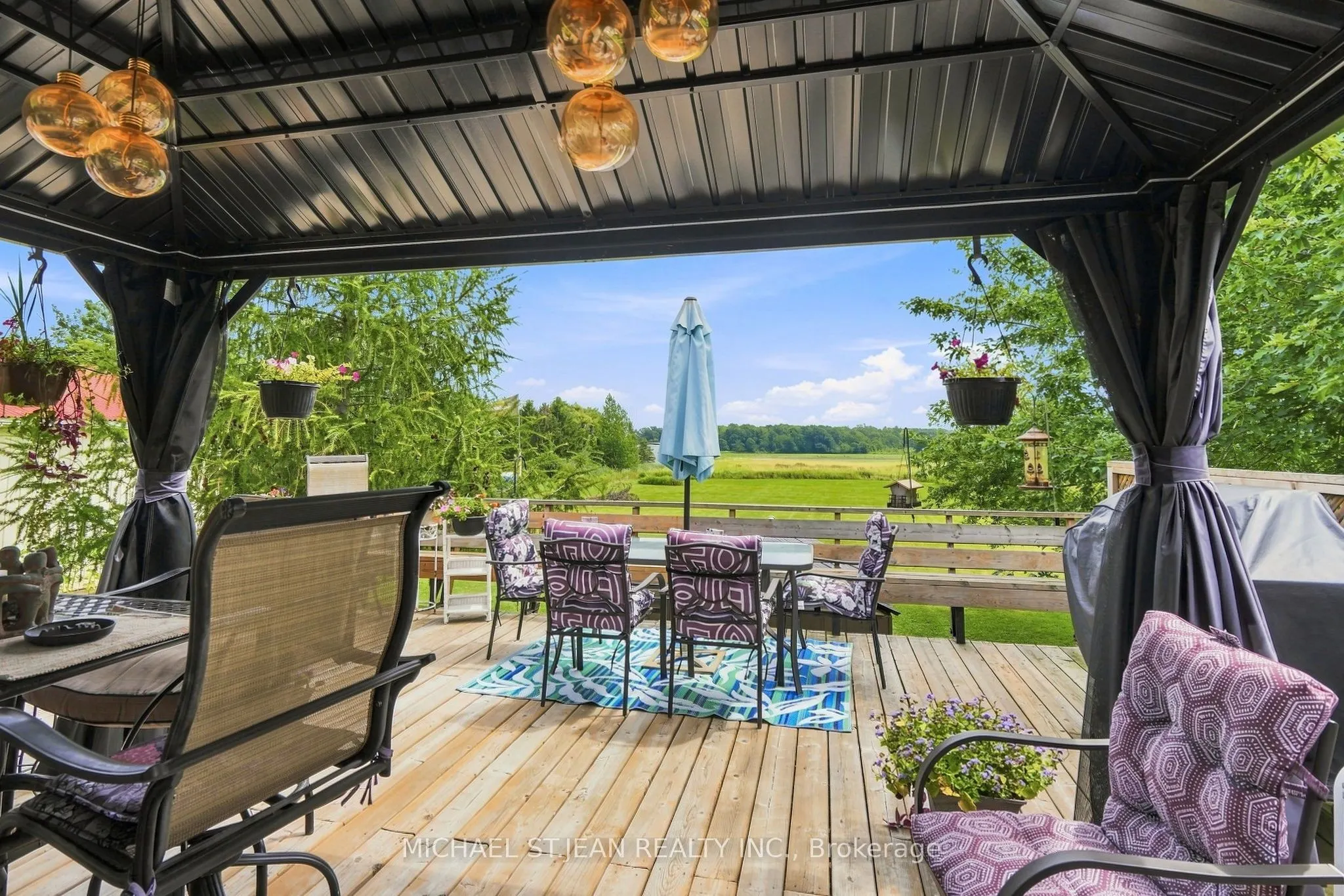 3557 Grimsby Road