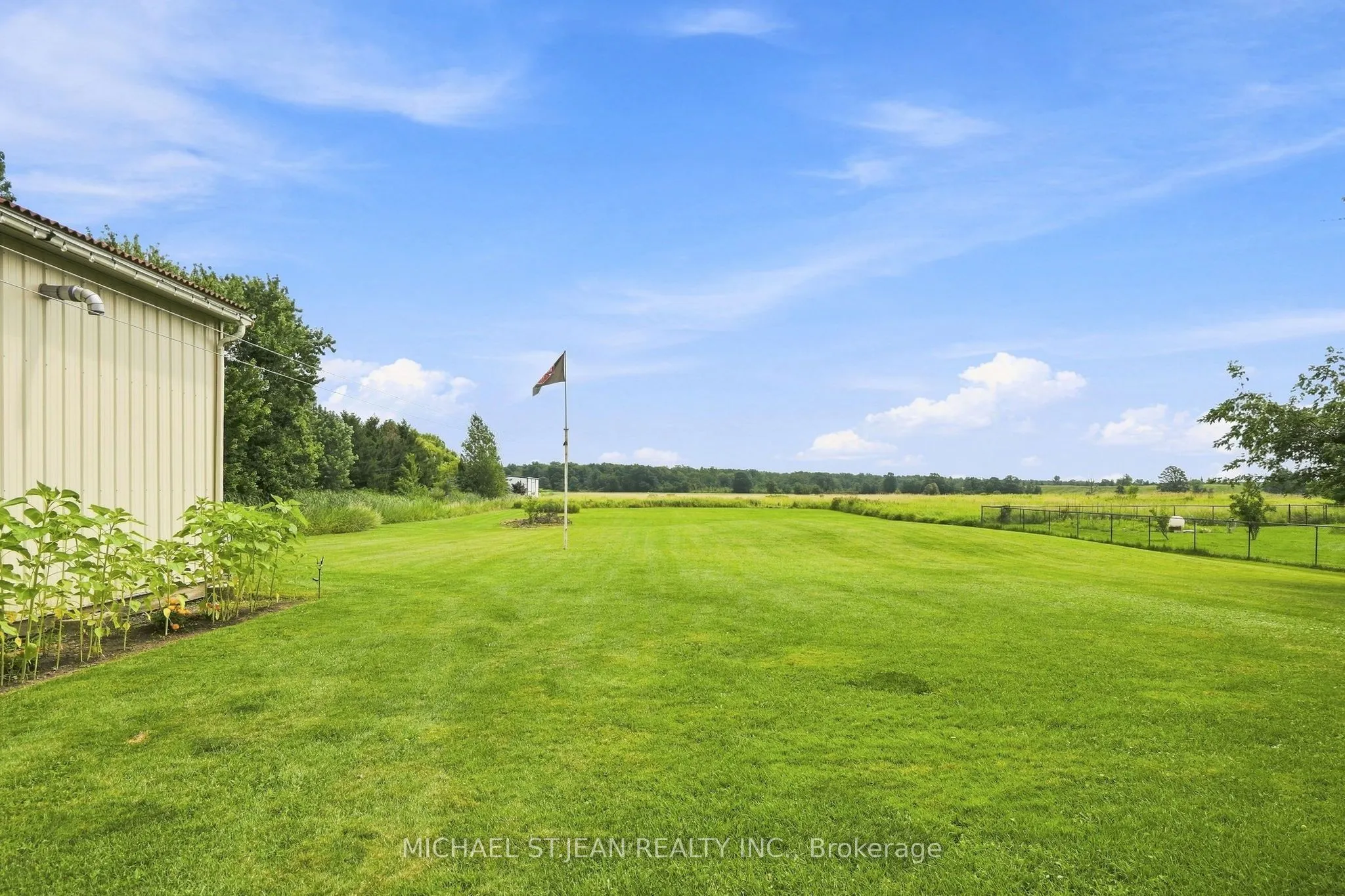 3557 Grimsby Road